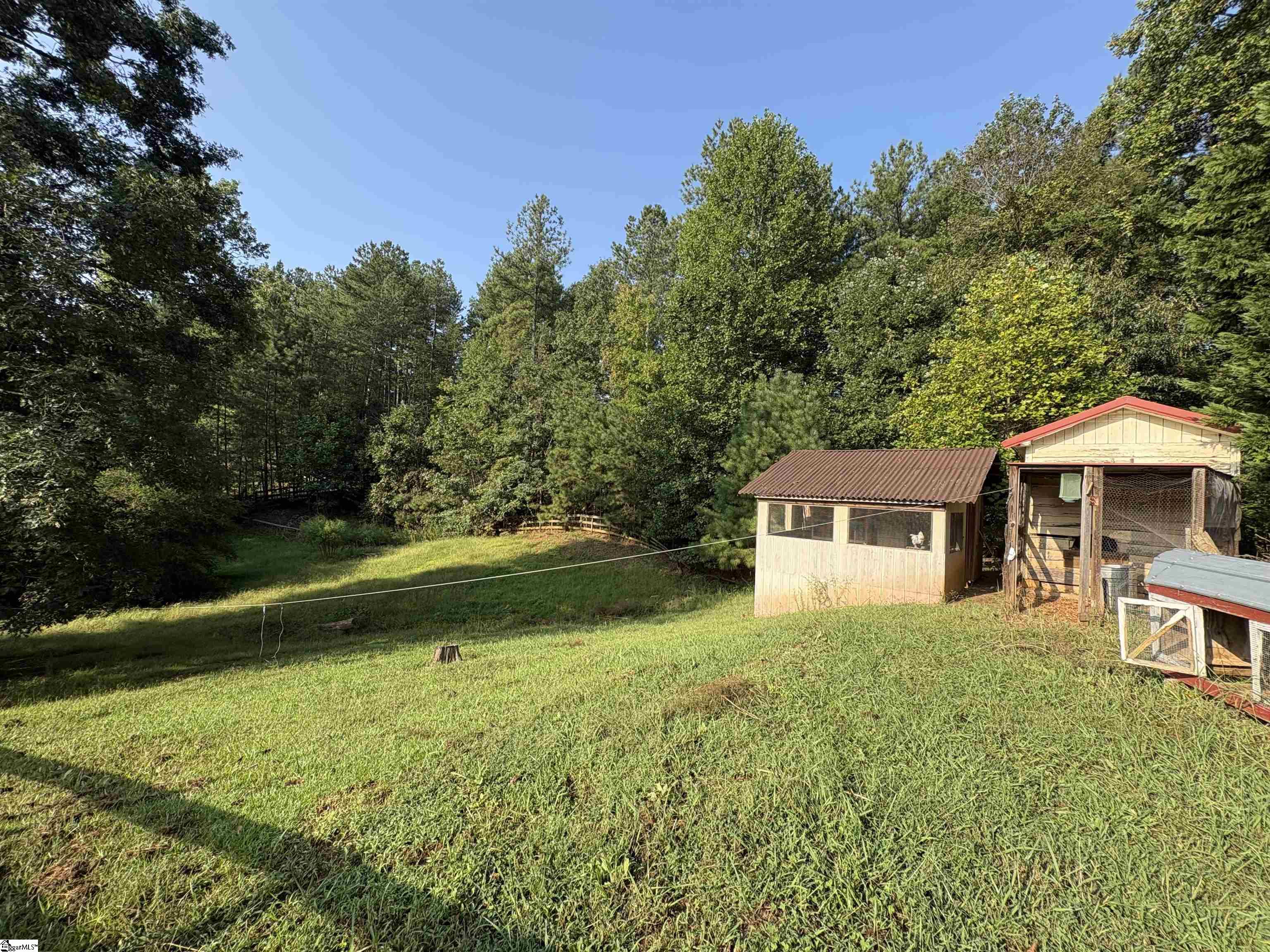 27 Troy Lane Property Photo 8