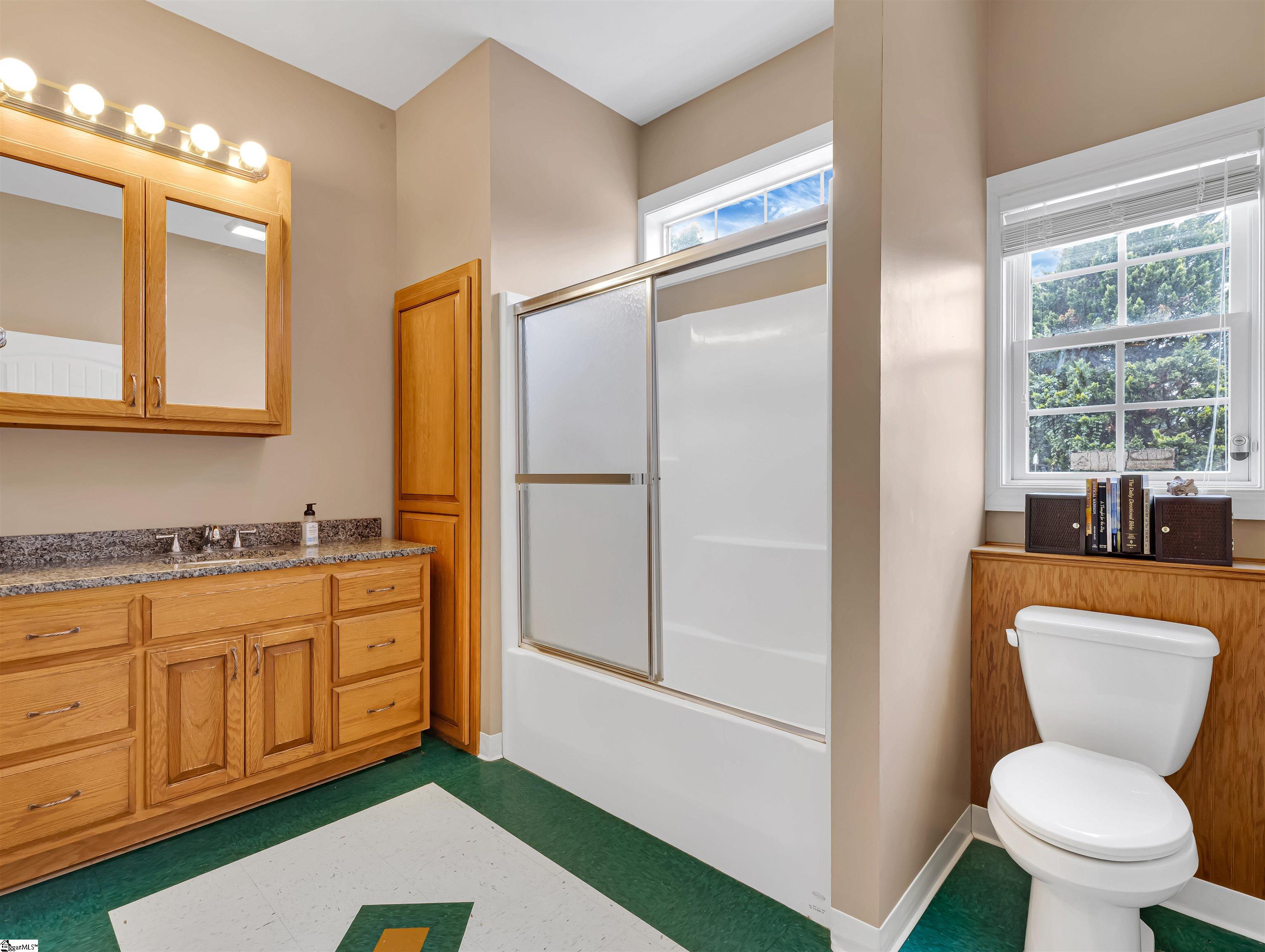 27 Troy Lane Property Photo 33