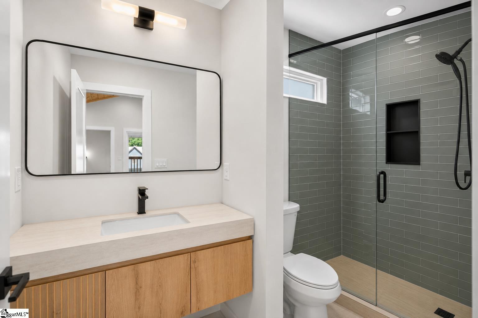 418 Tiger Lane Property Photo 14