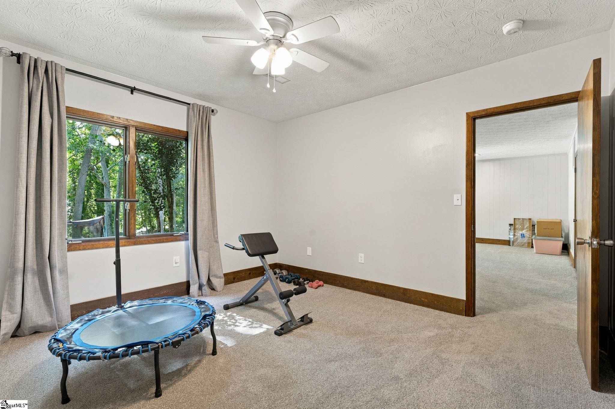 401 Sugar Creek Lane Property Photo 29
