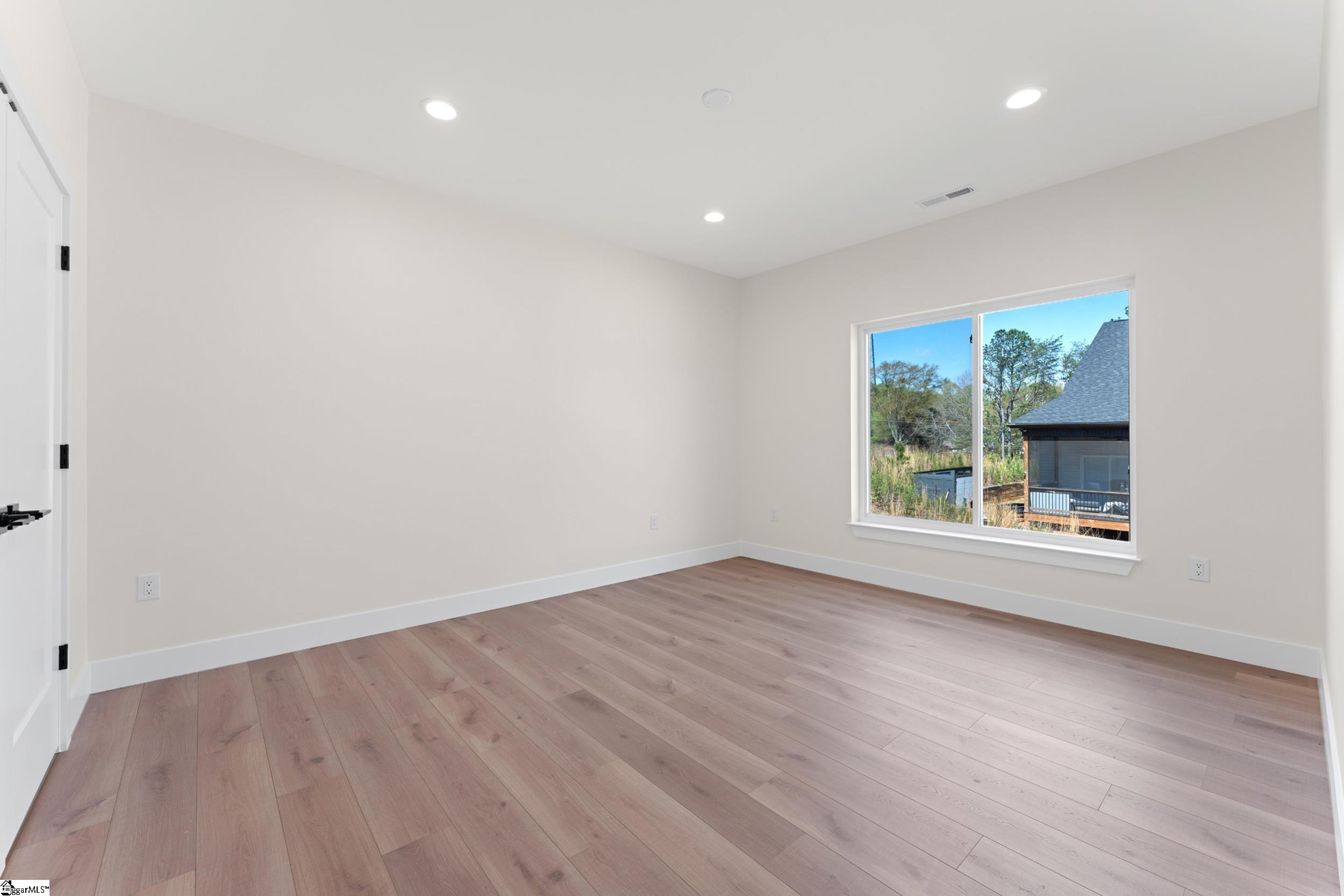 651 Narrow Circle Property Photo 31