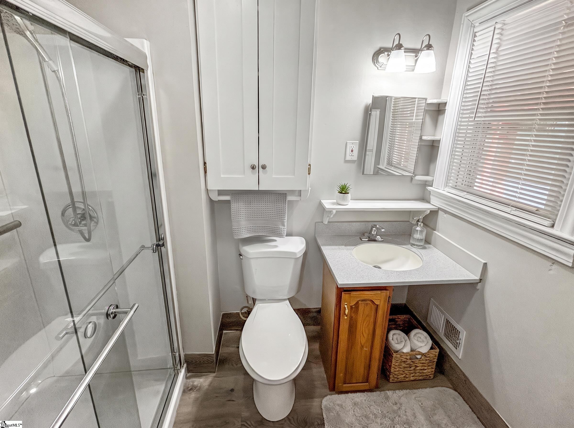 1606448 Property Photo 13