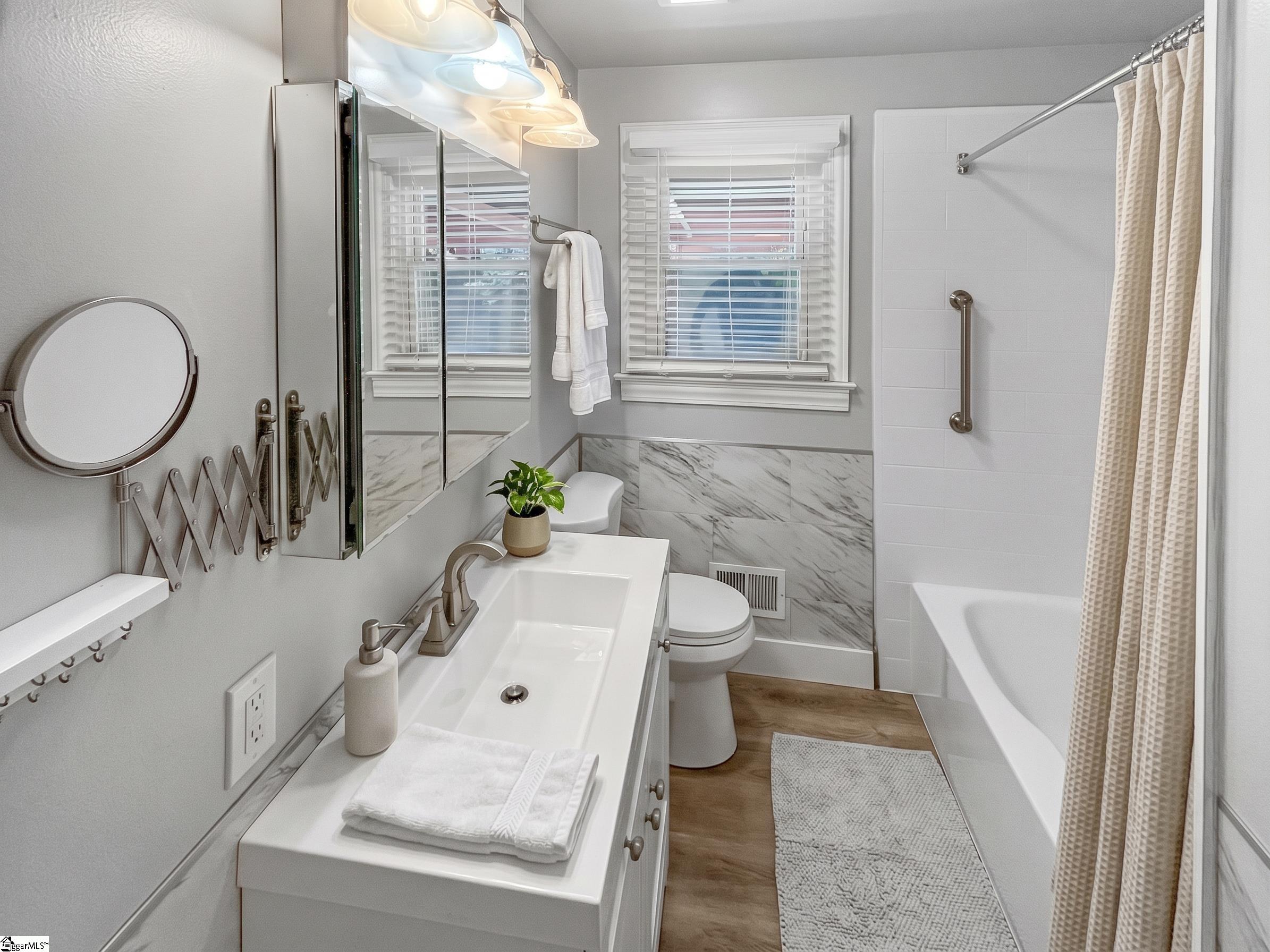 1606448 Property Photo 14