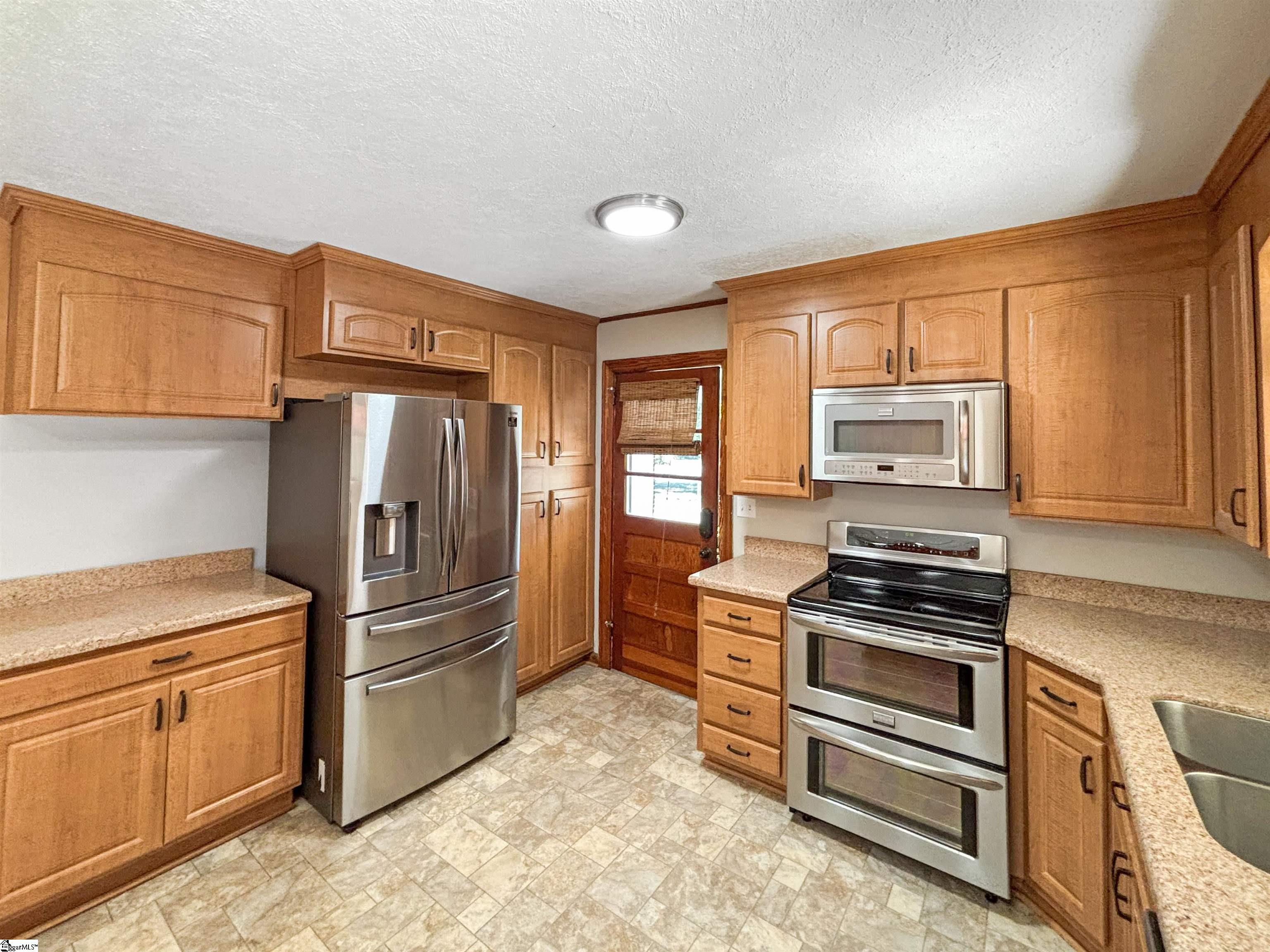 1606448 Property Photo 28