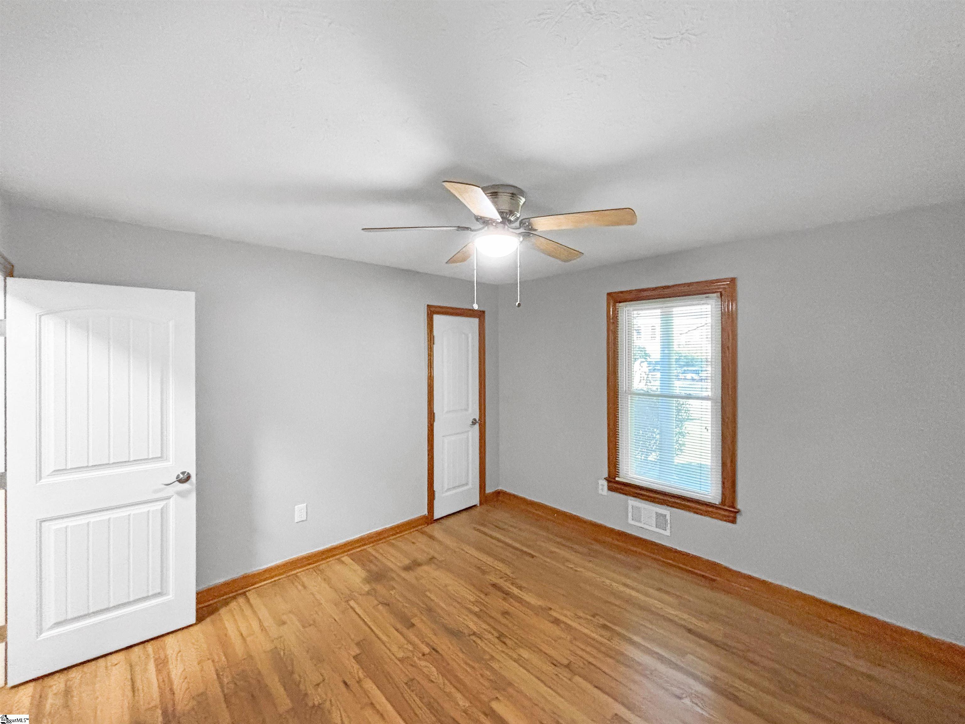 1606448 Property Photo 29