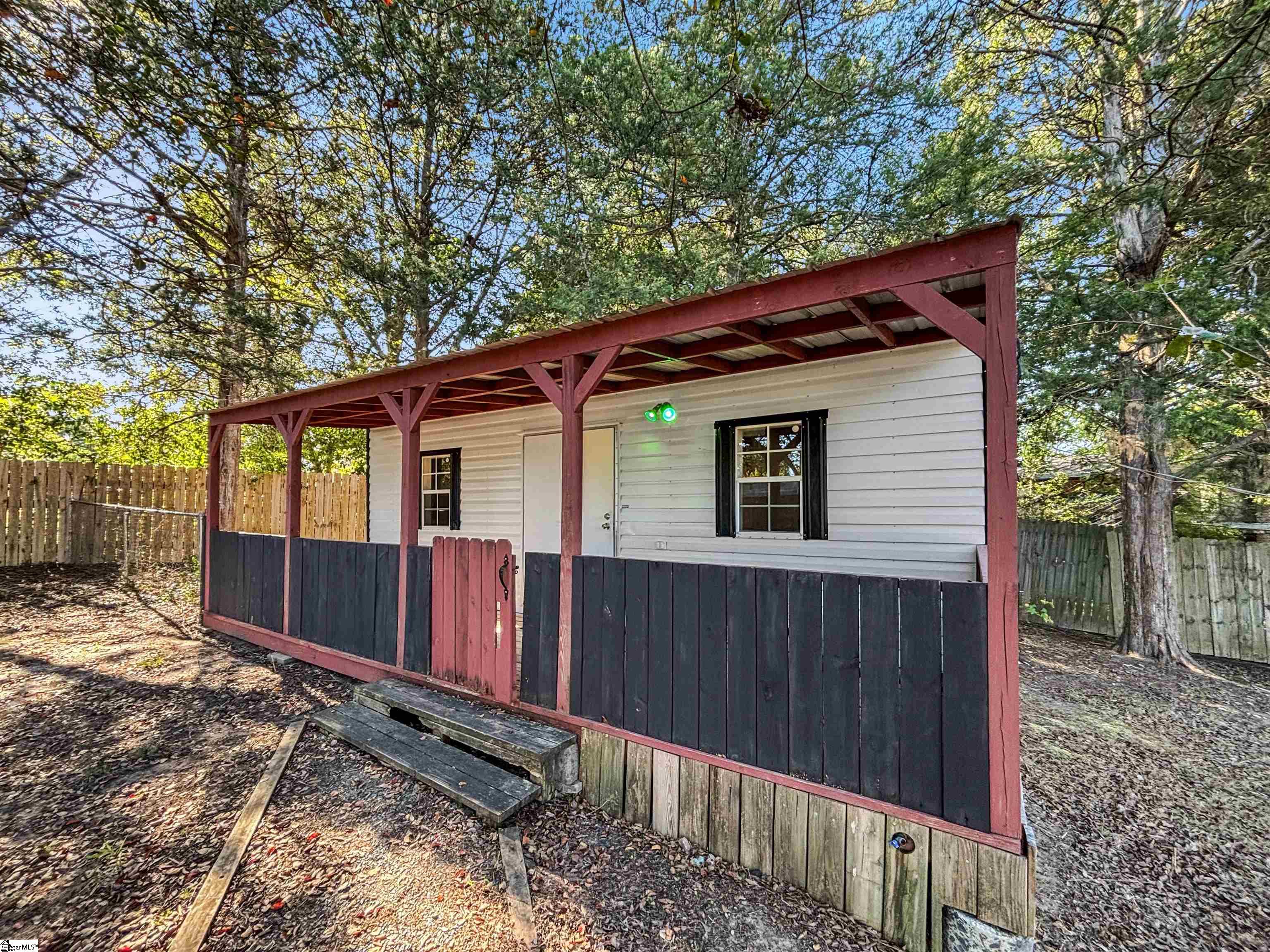 1606448 Property Photo 41