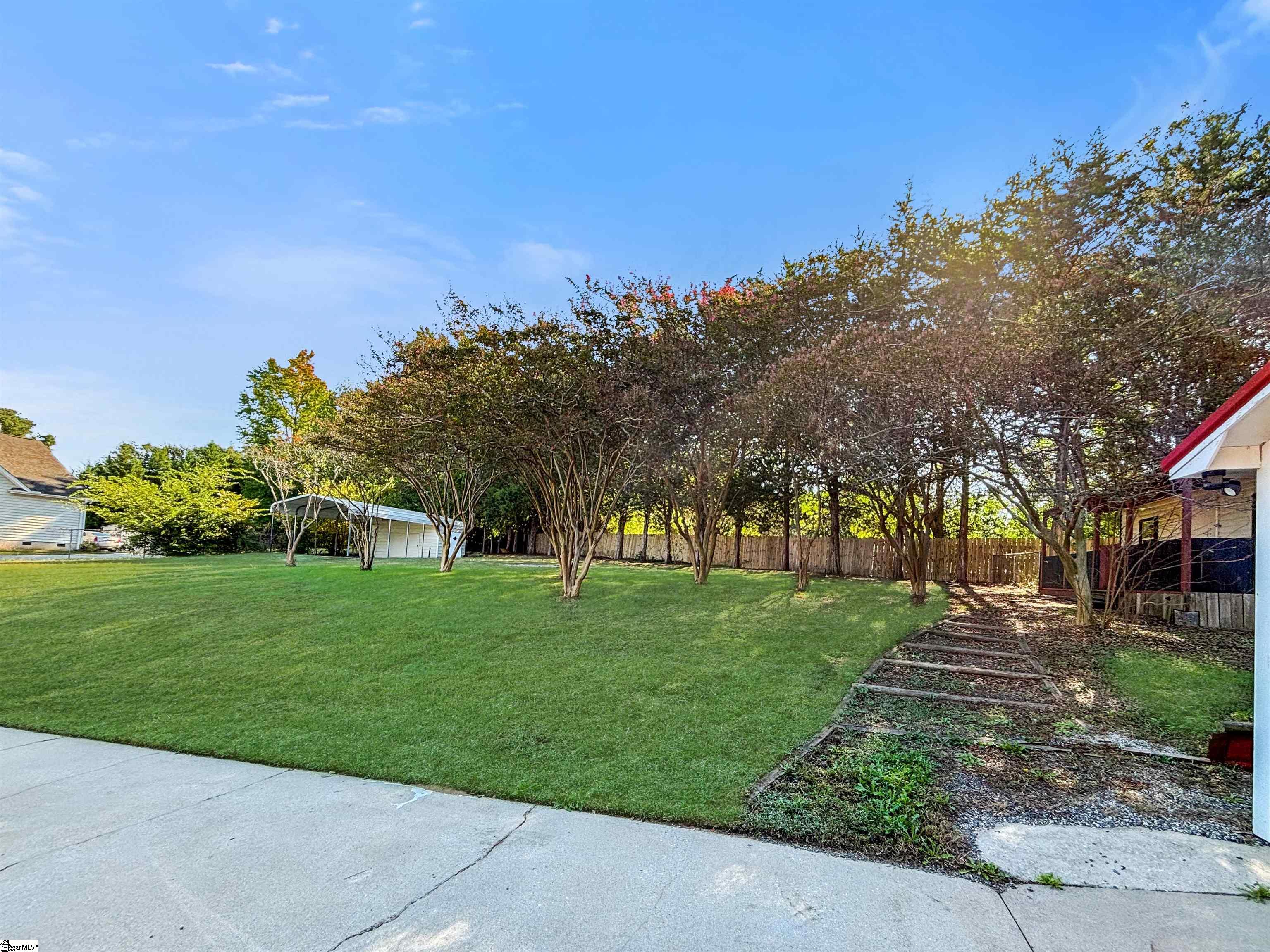 1606448 Property Photo 42
