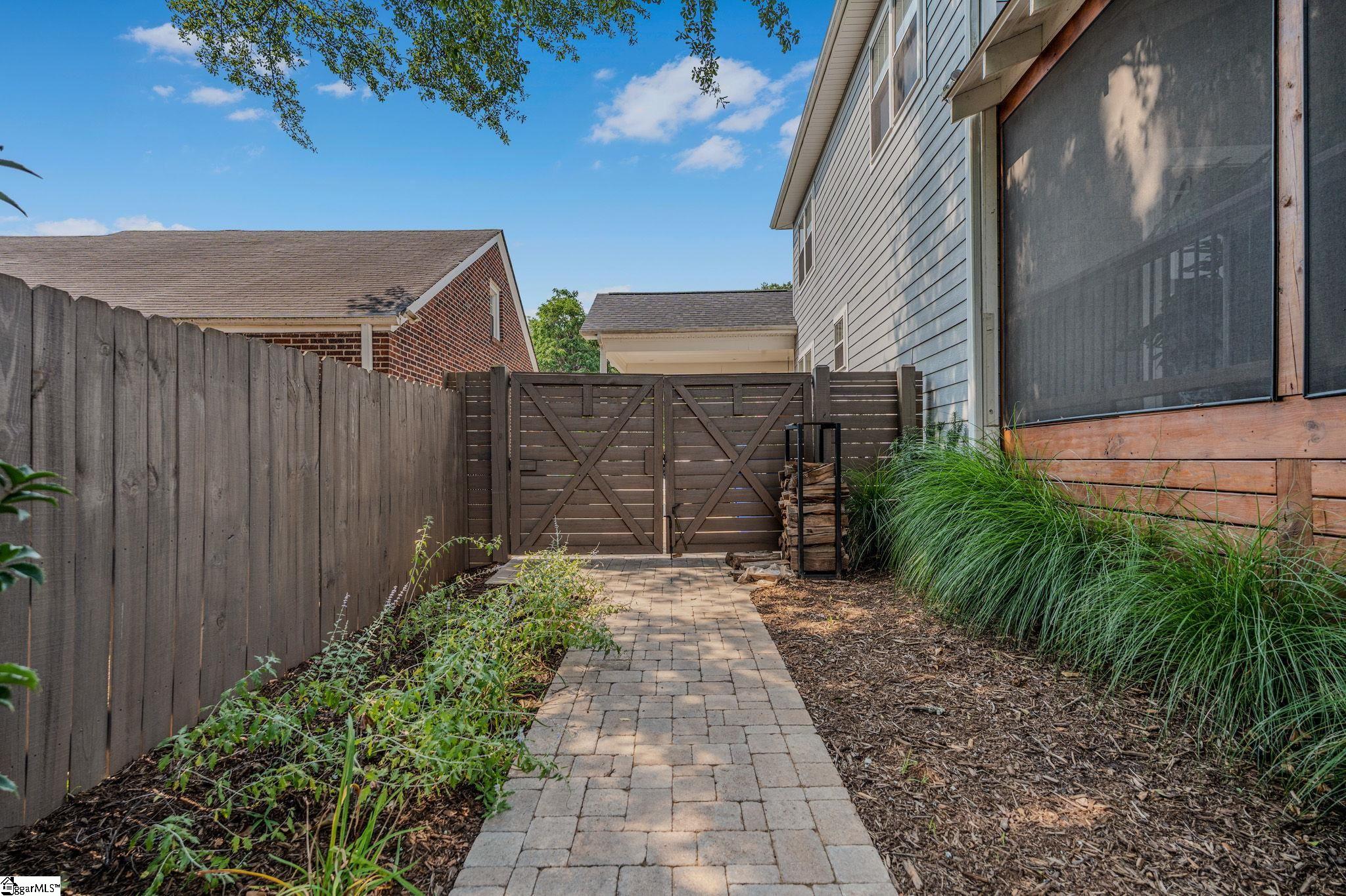 206 Randall Street Property Photo 42