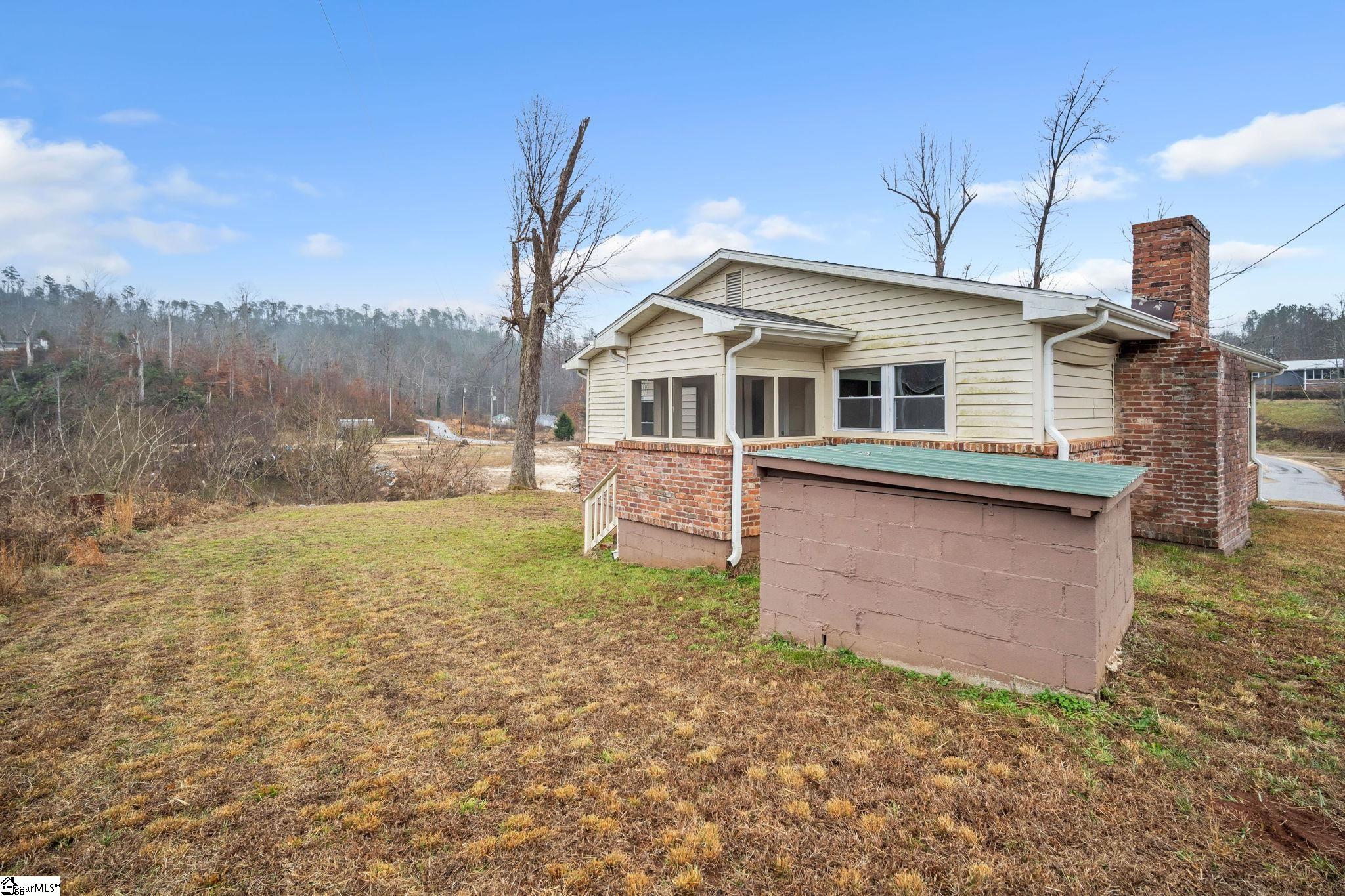 402 Laurel And Hardy Lake Road Property Photo 3
