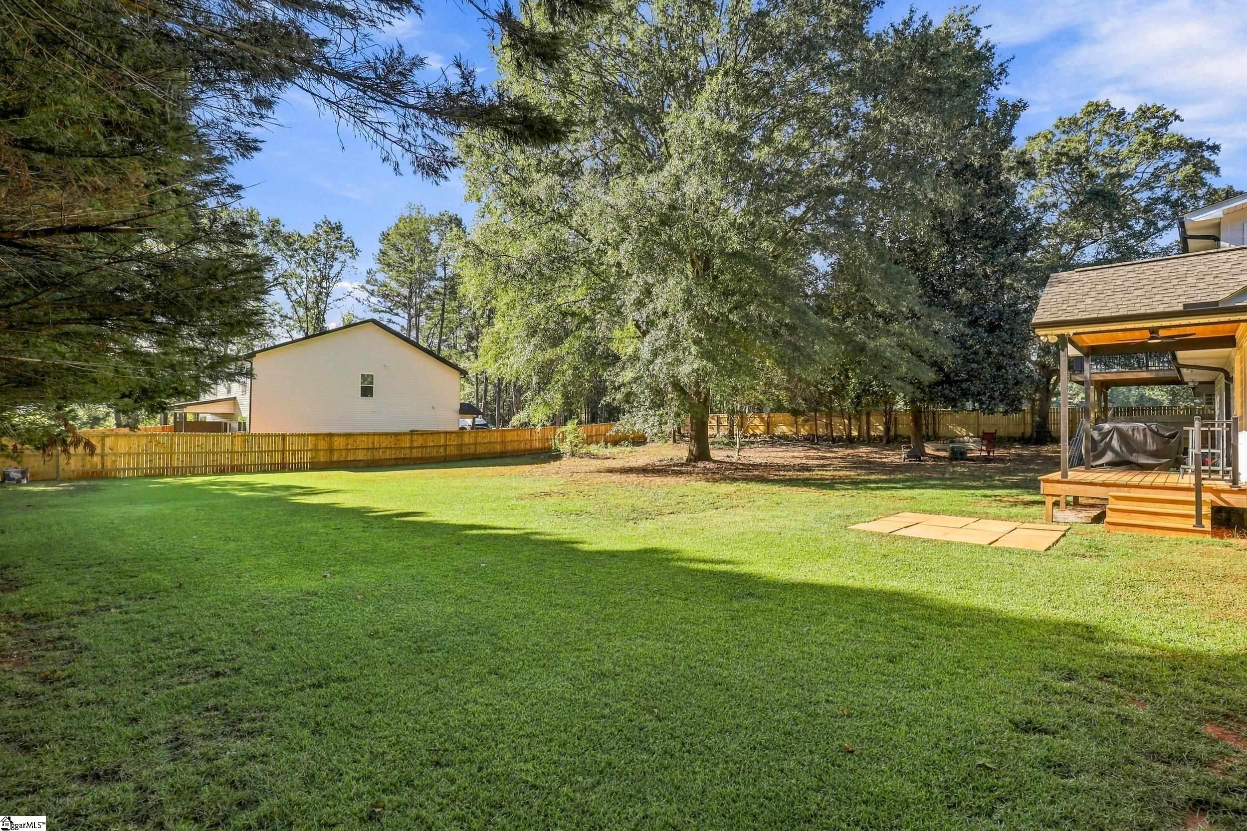 100 Brandon Drive Property Photo 21