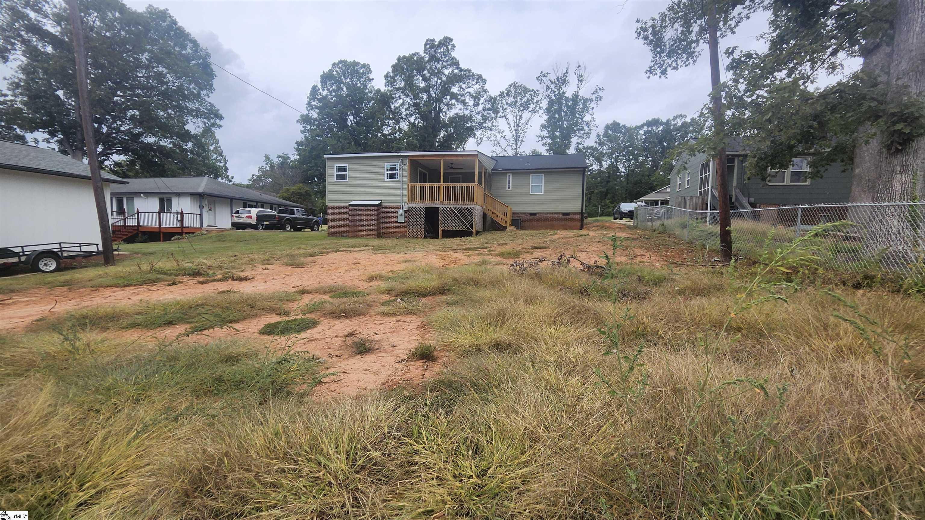 105 Ponce De Leon Avenue Property Photo 3