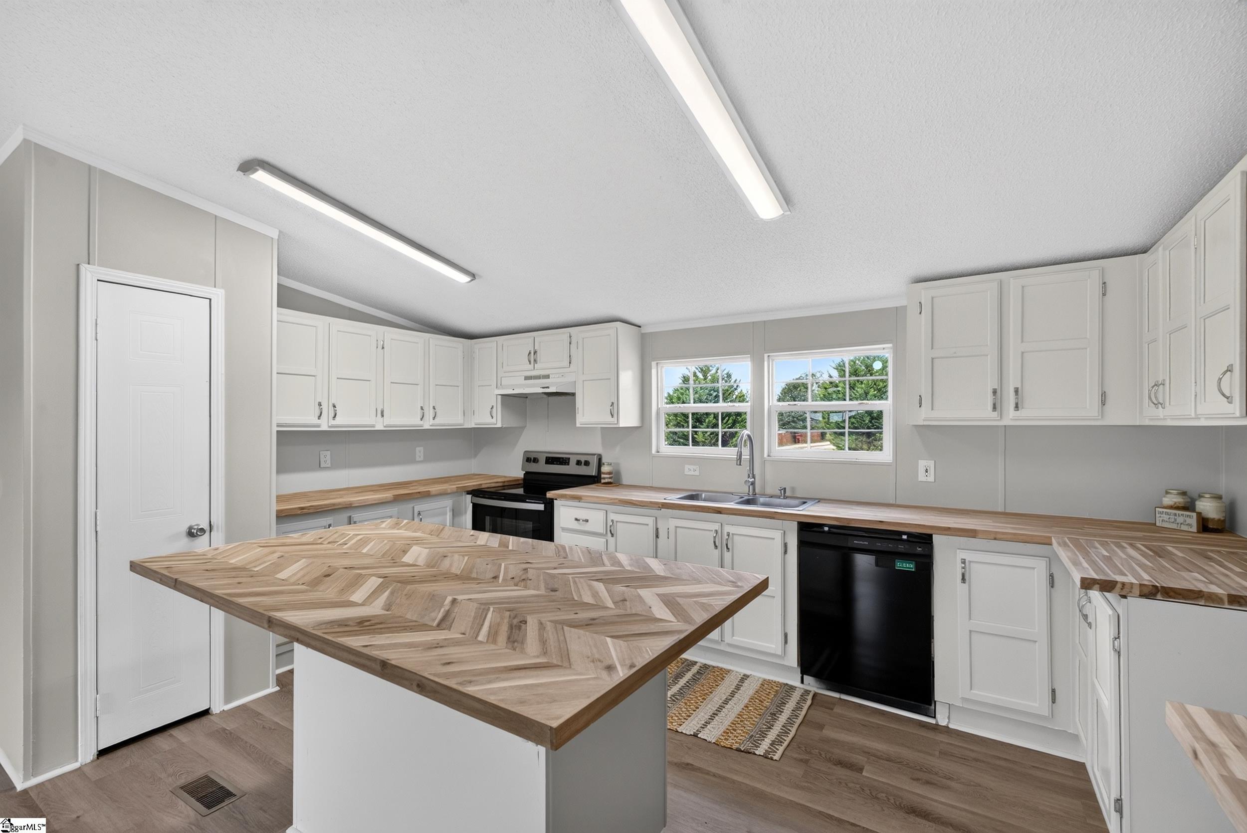 3717 Pennington Road Property Photo 13
