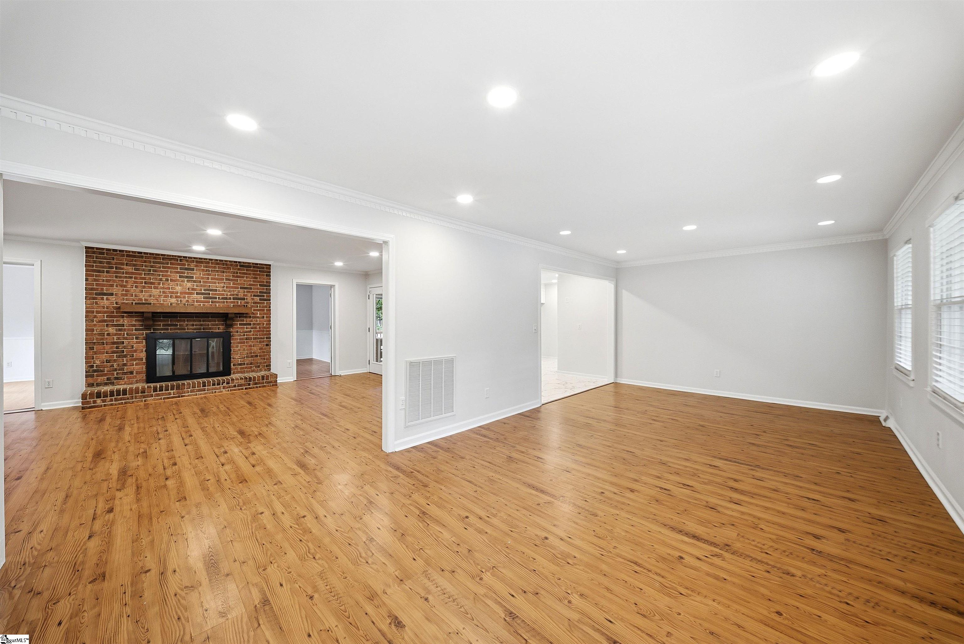 14 Heathwood Circle Property Photo 2