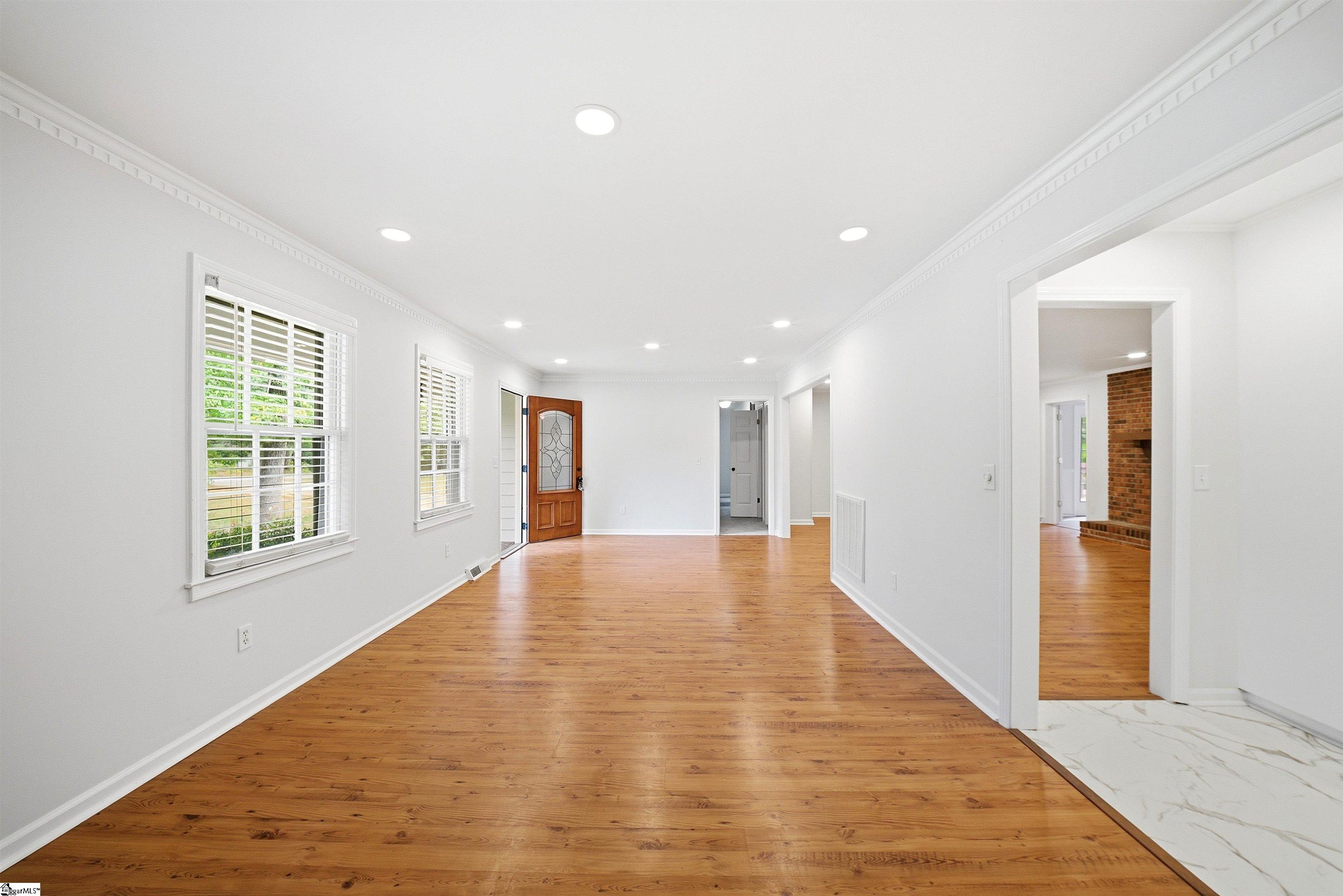 14 Heathwood Circle Property Photo 3