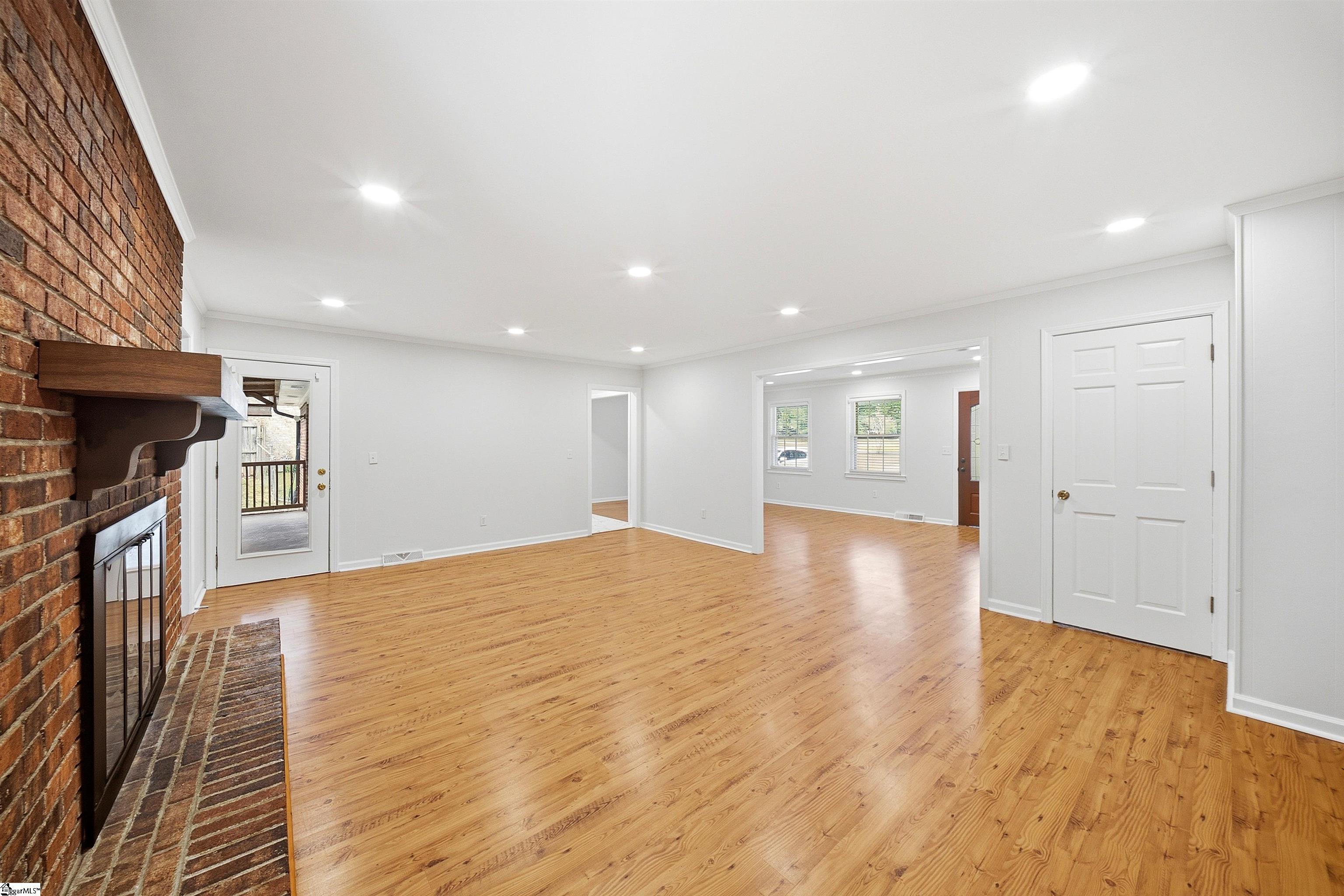 14 Heathwood Circle Property Photo 11