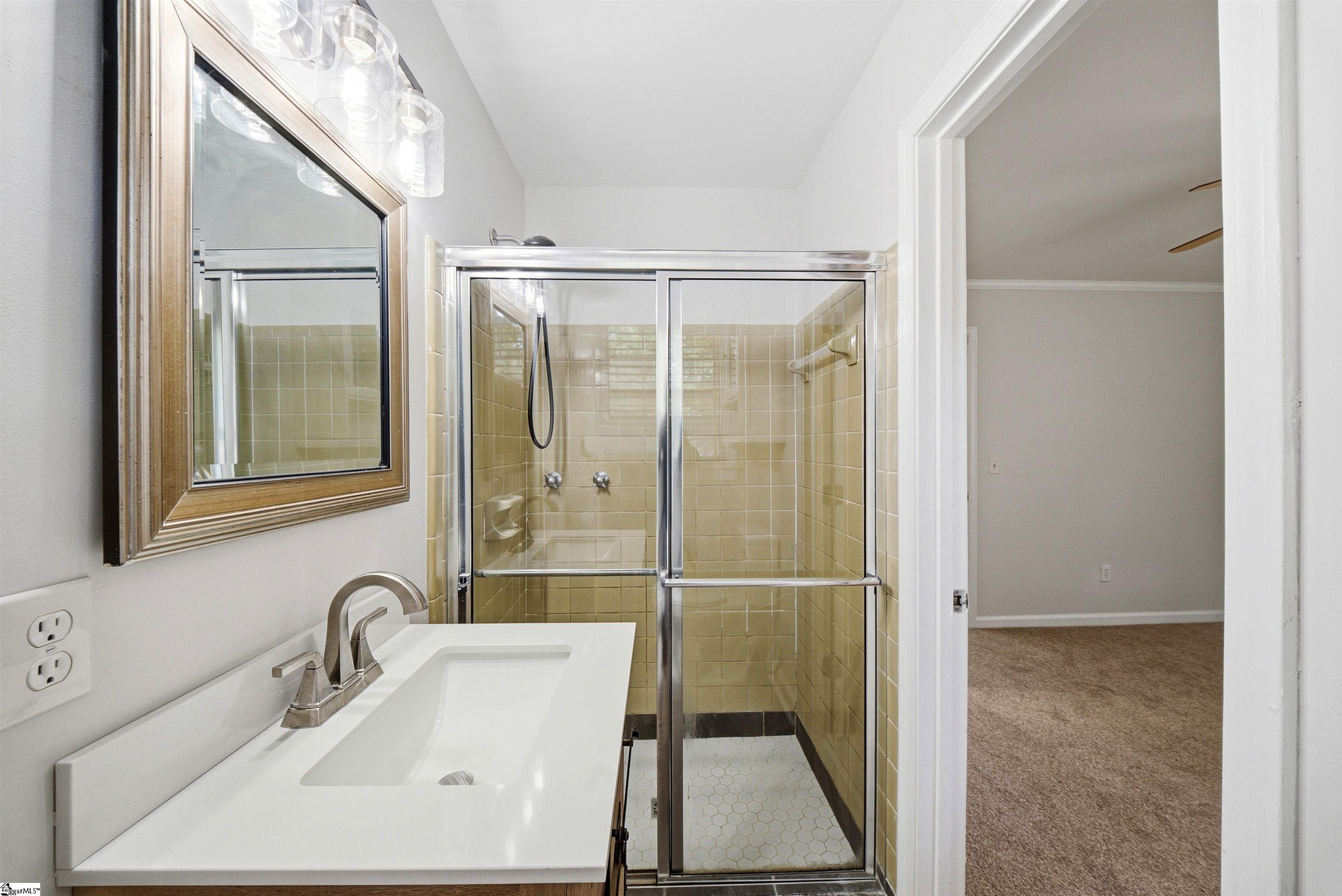 14 Heathwood Circle Property Photo 18