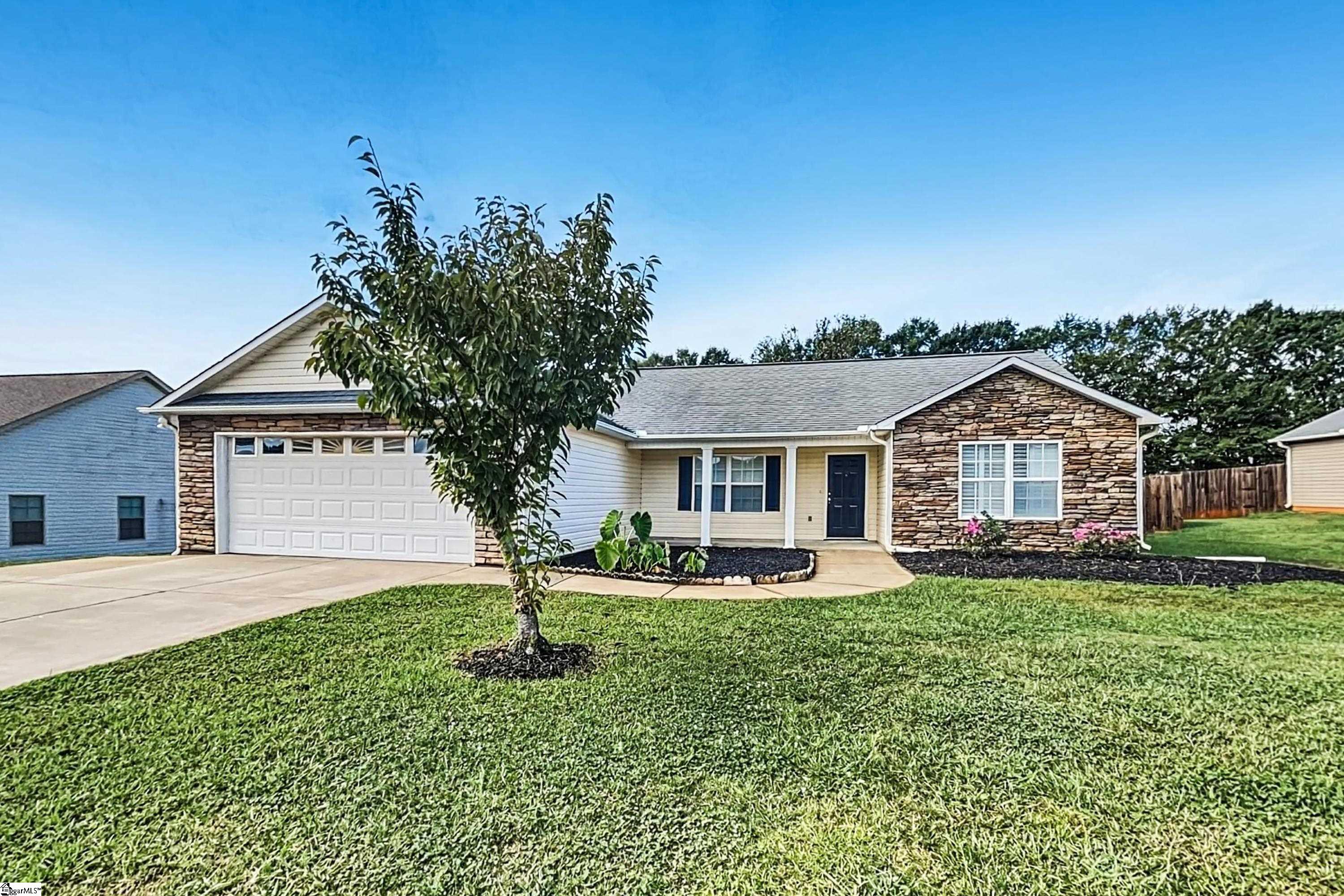 240 Sweetgrass Drive Property Photo 1
