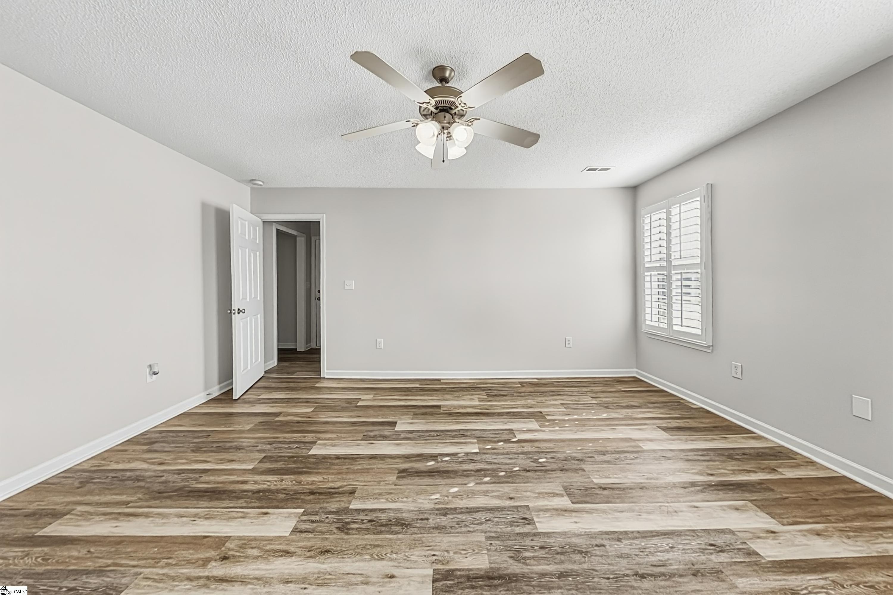 240 Sweetgrass Drive Property Photo 8