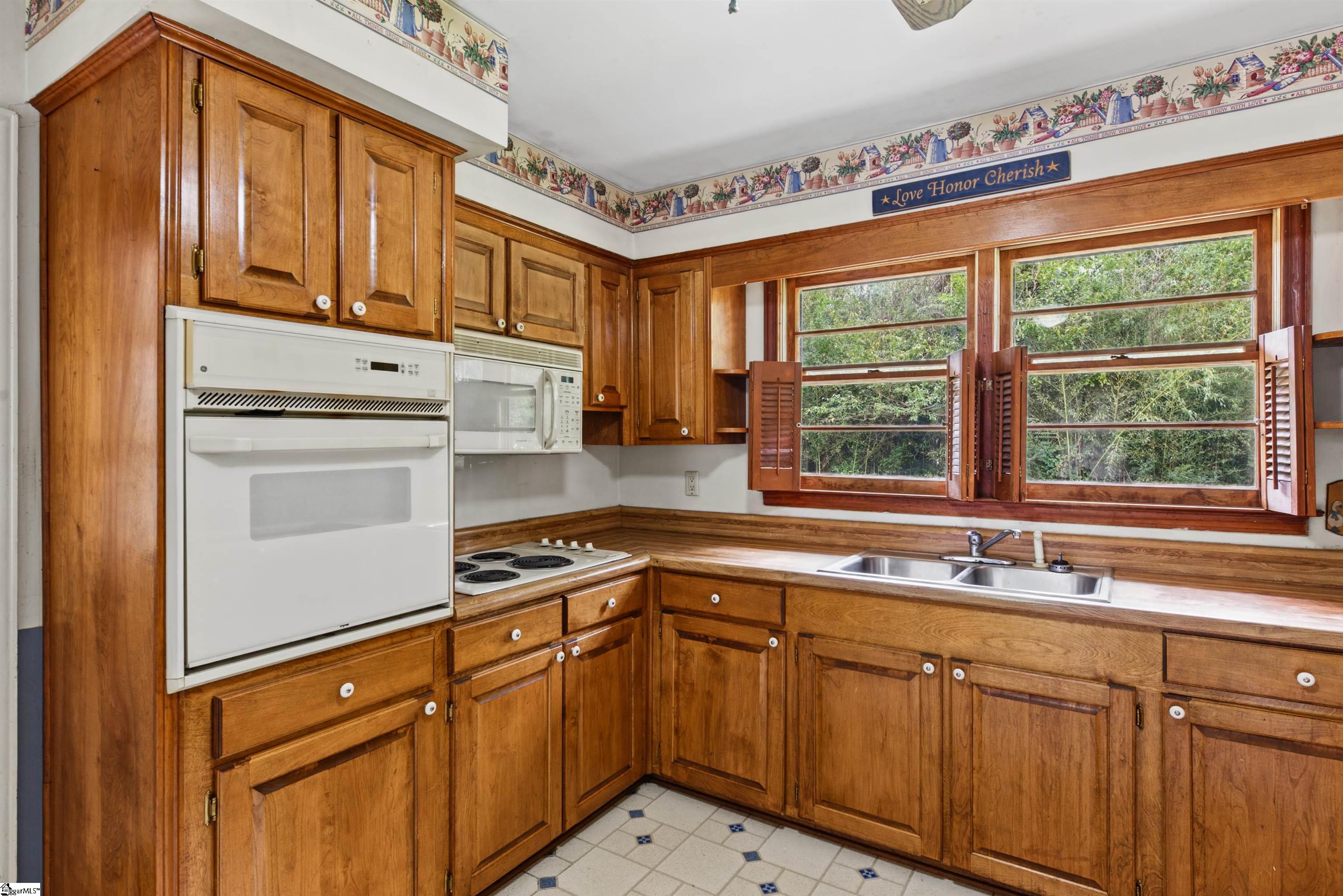 11 Provo Drive Property Photo 8