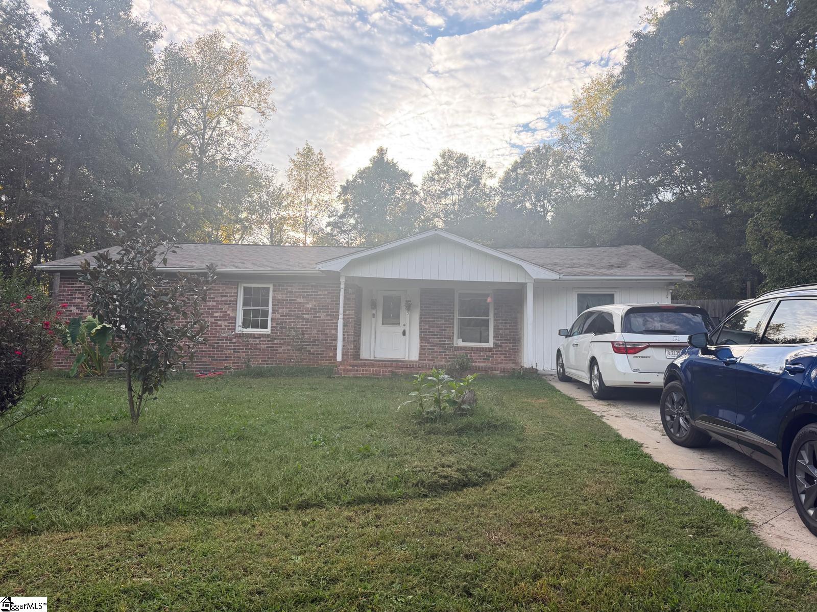 5 E Oak Hill Court Property Photo 1