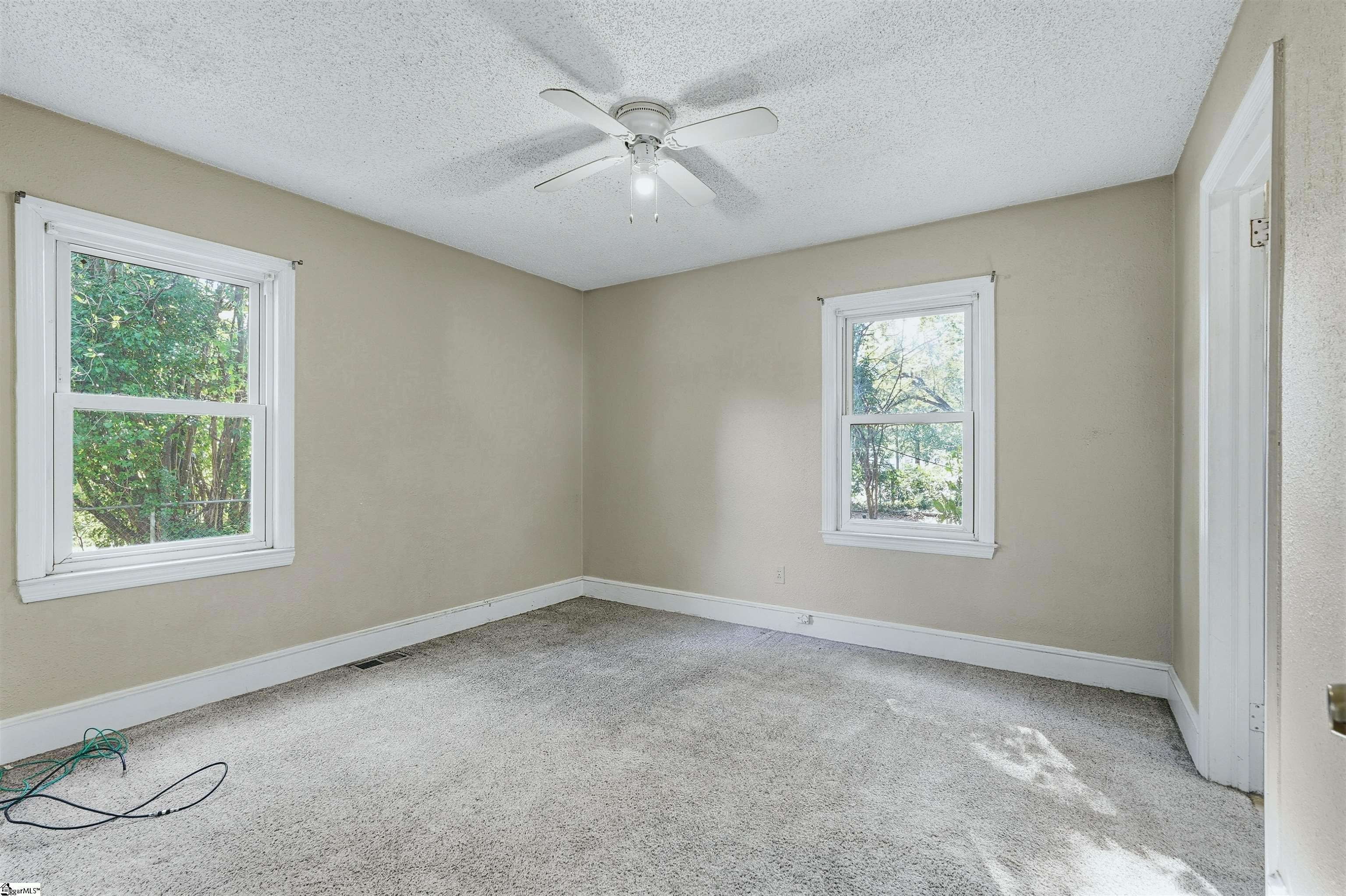 101 Tyler Court Property Photo 12