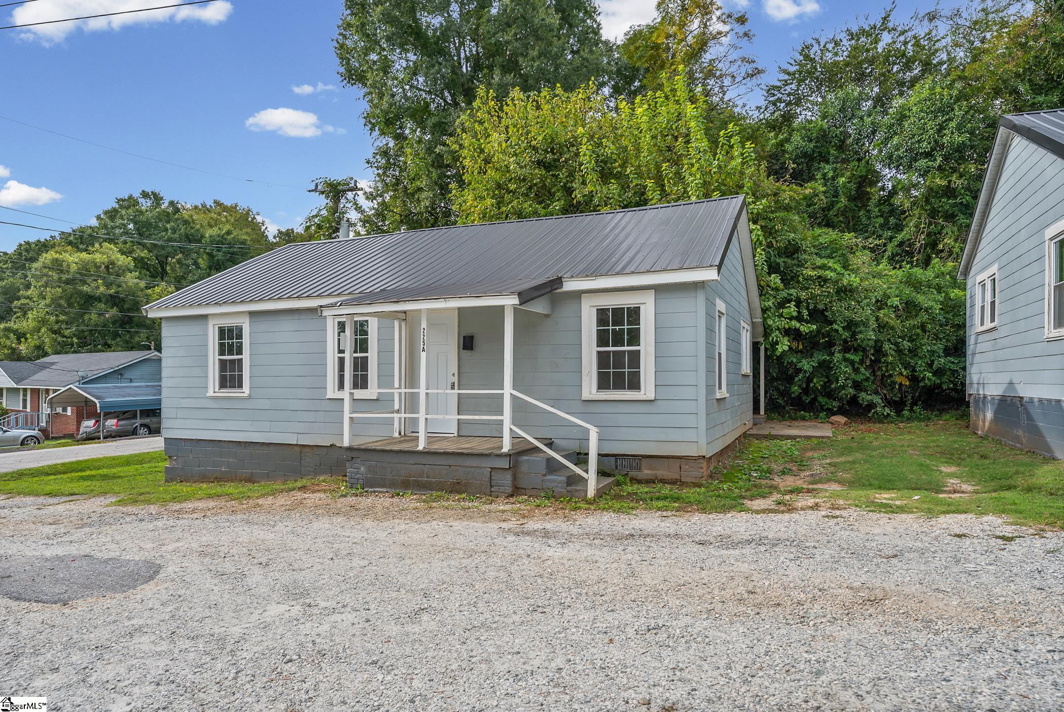 225 Spring Valley Road Property Photo 1