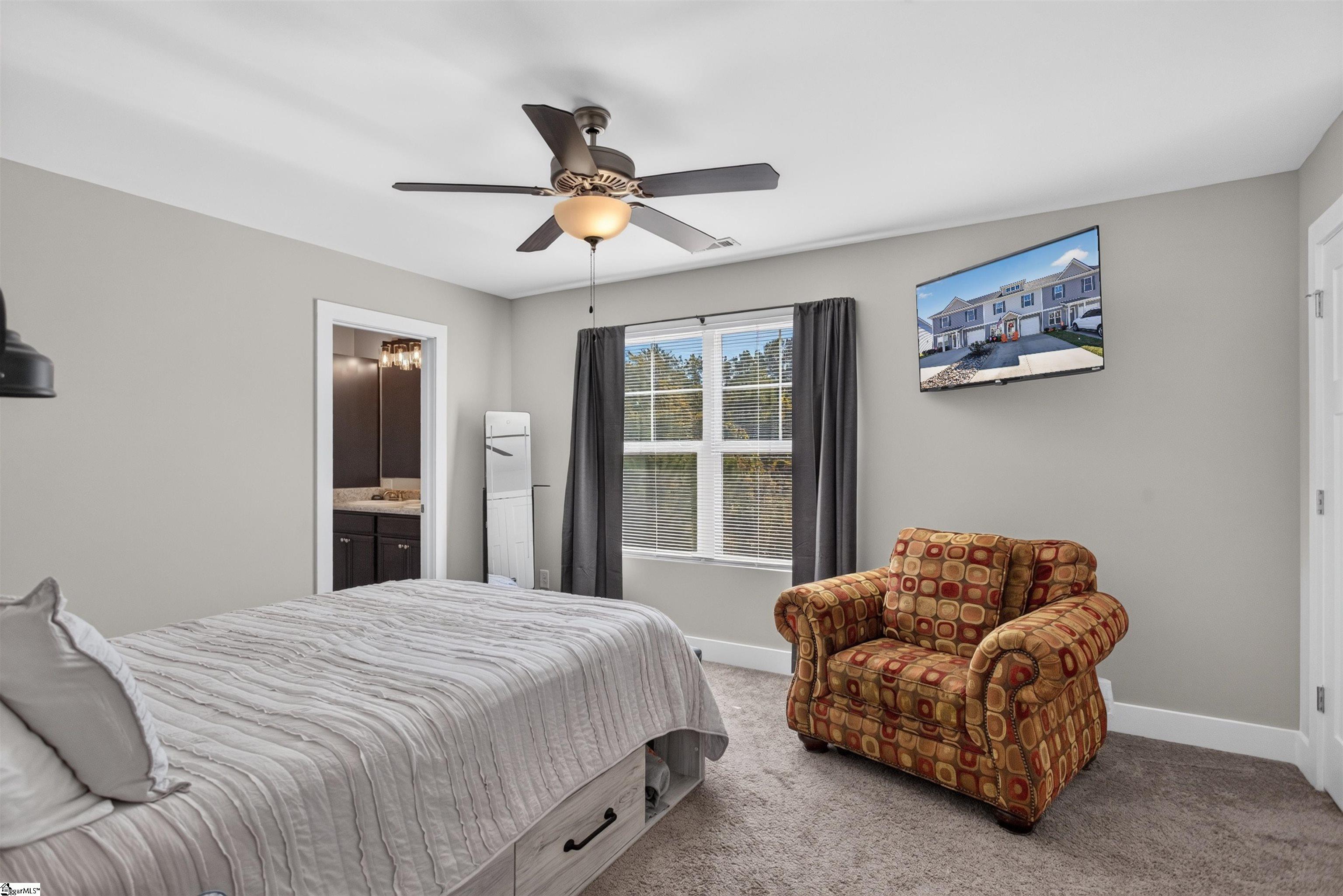 409 Bee Cove Way Property Photo 22