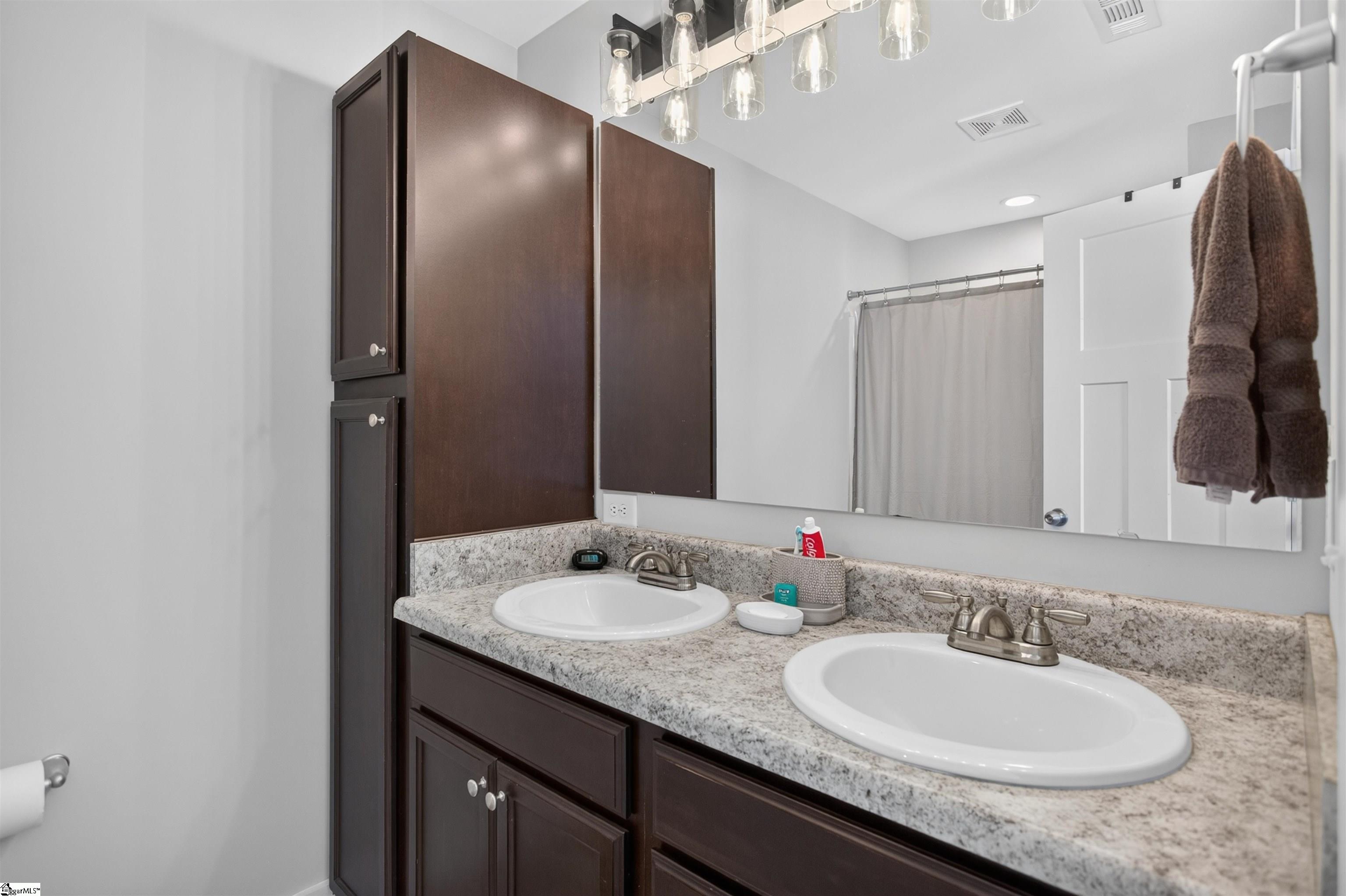 409 Bee Cove Way Property Photo 23