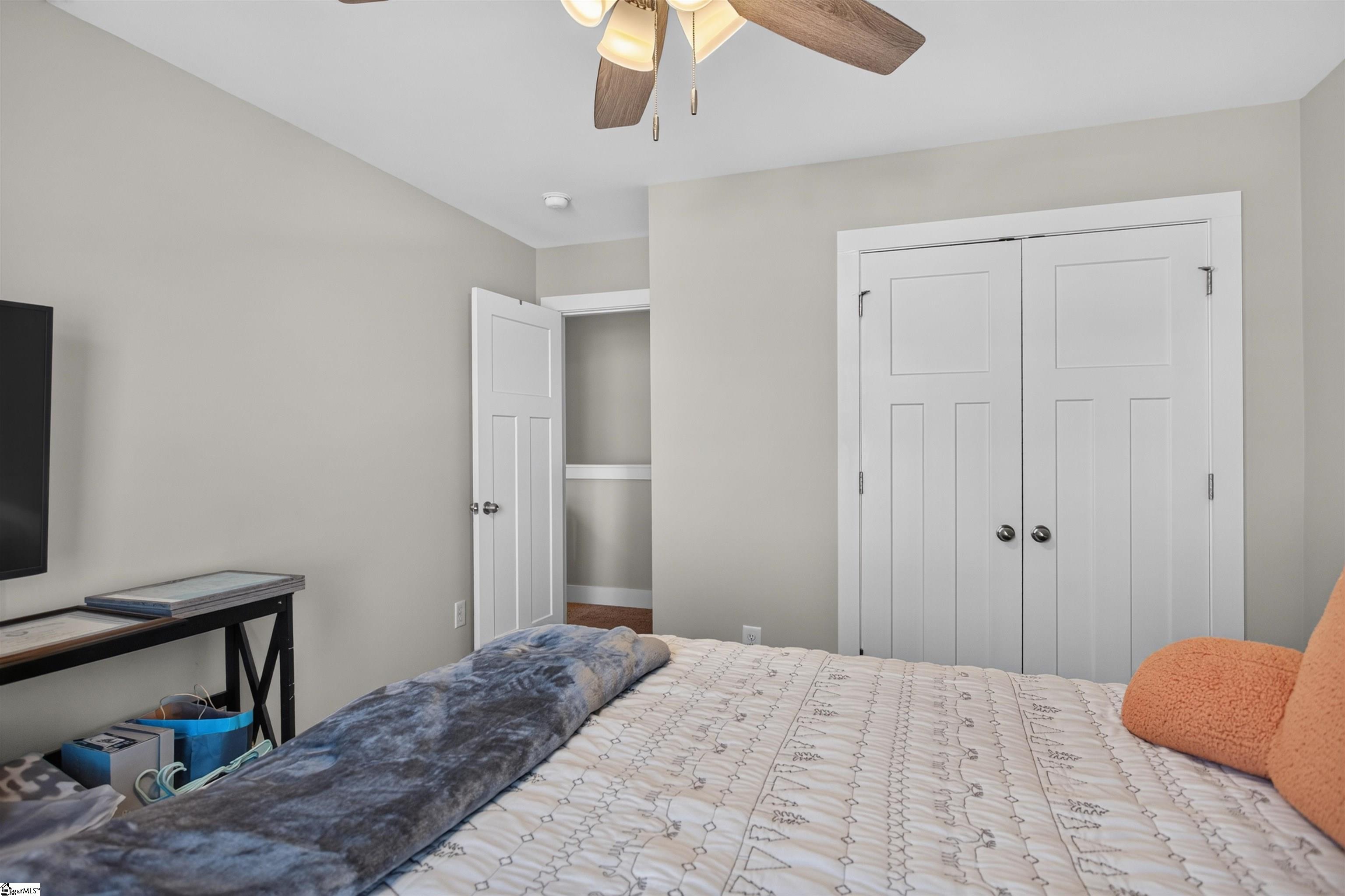409 Bee Cove Way Property Photo 26