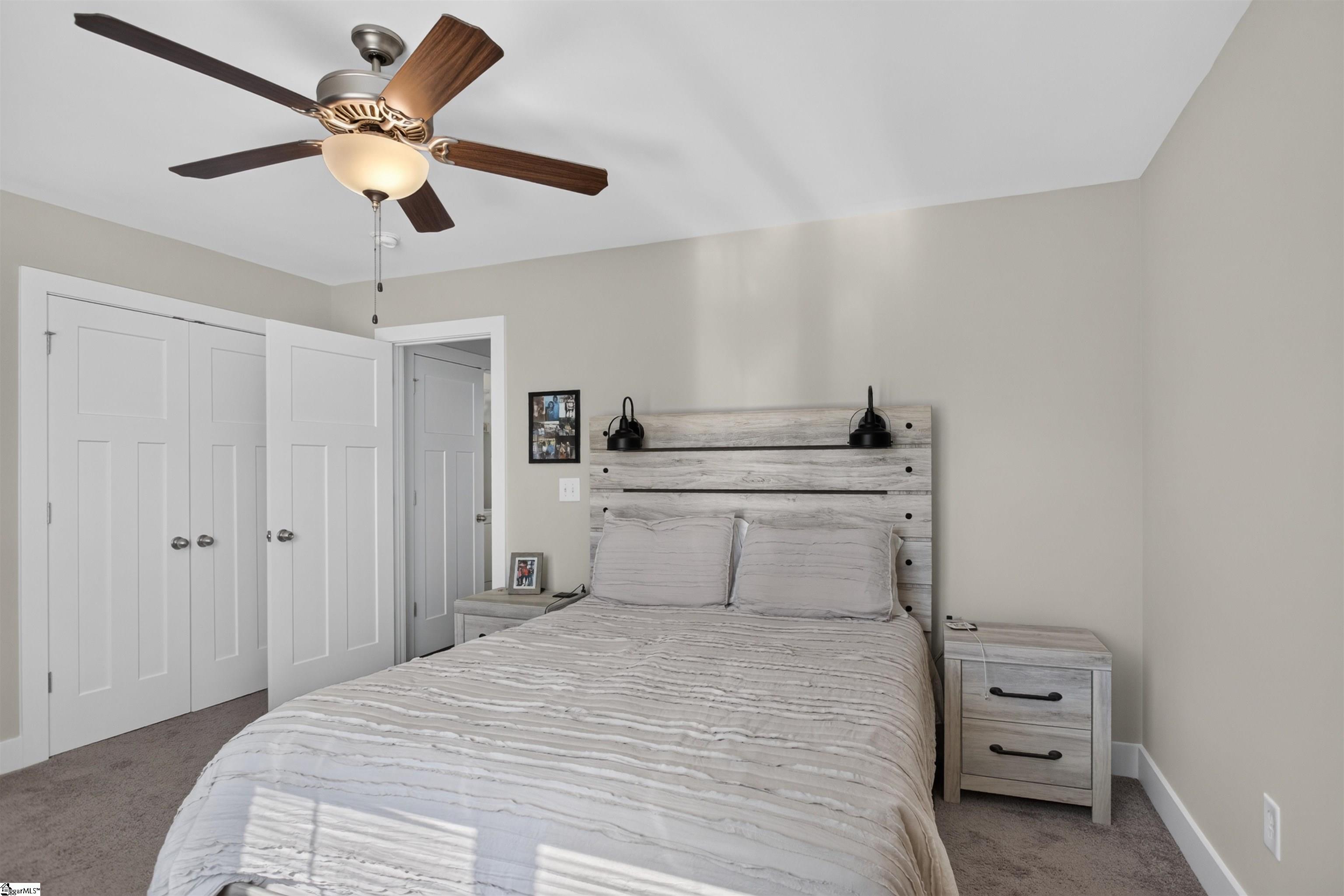 409 Bee Cove Way Property Photo 28