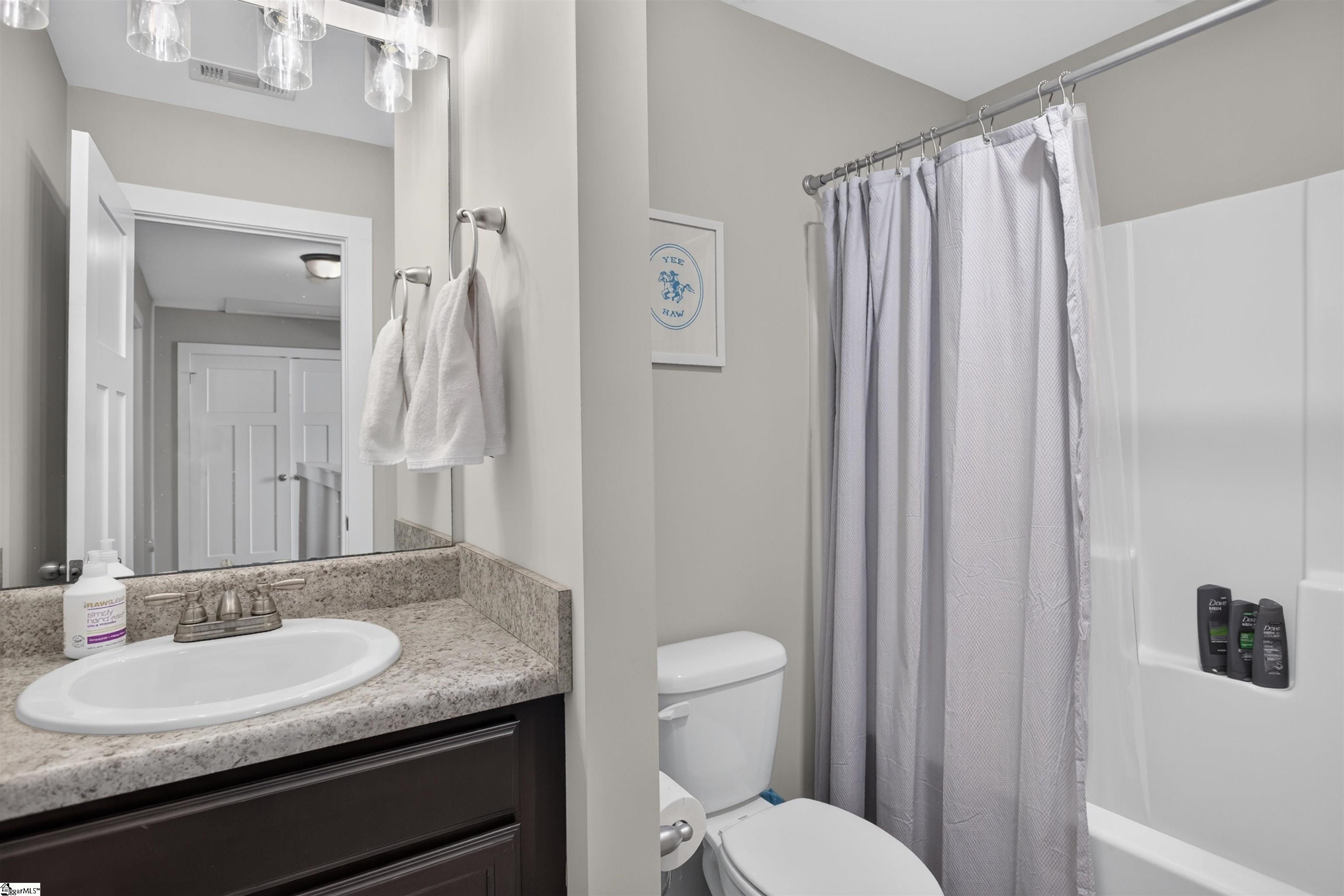 409 Bee Cove Way Property Photo 32