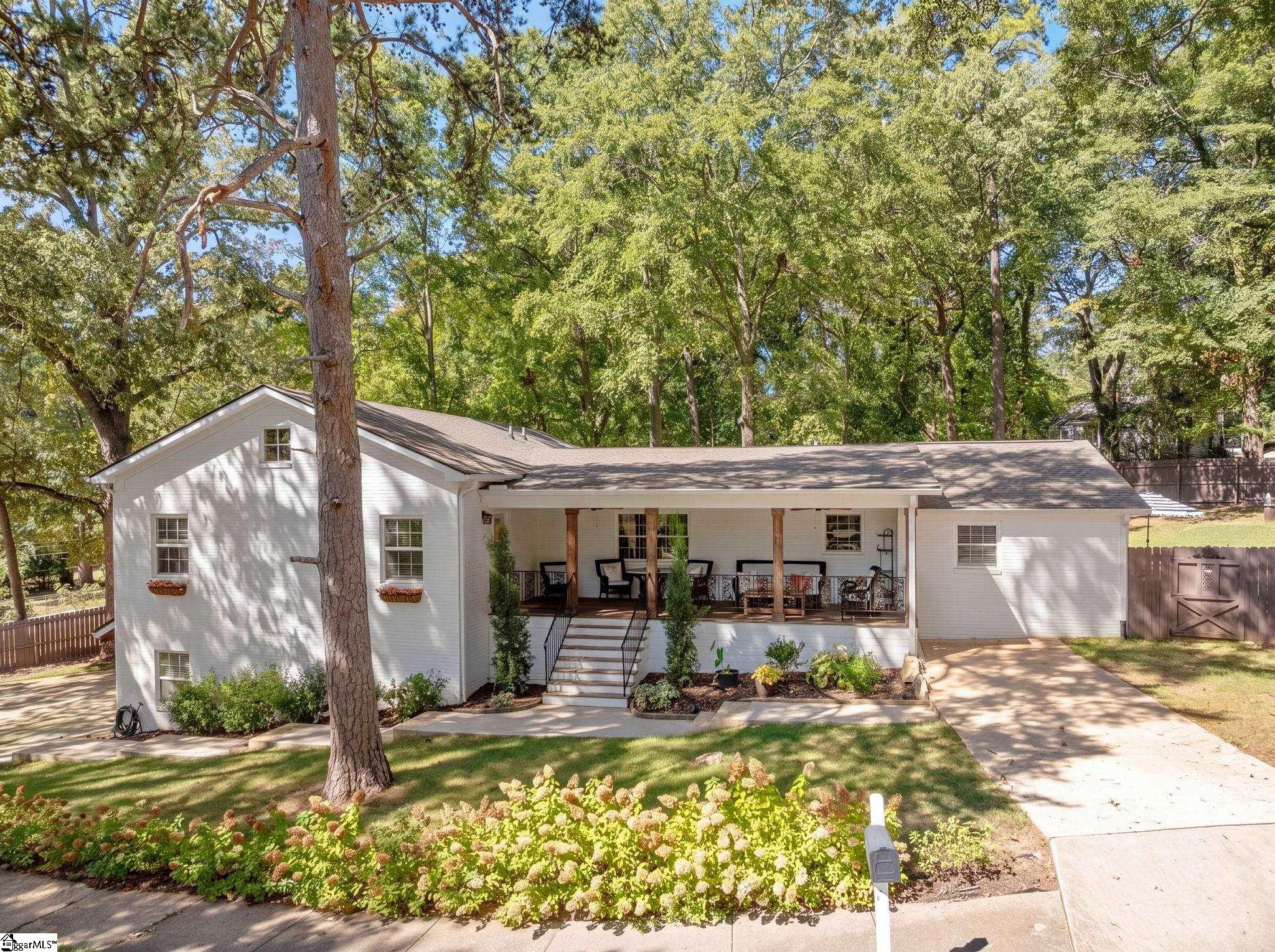 2 Prancer Avenue Property Photo 1