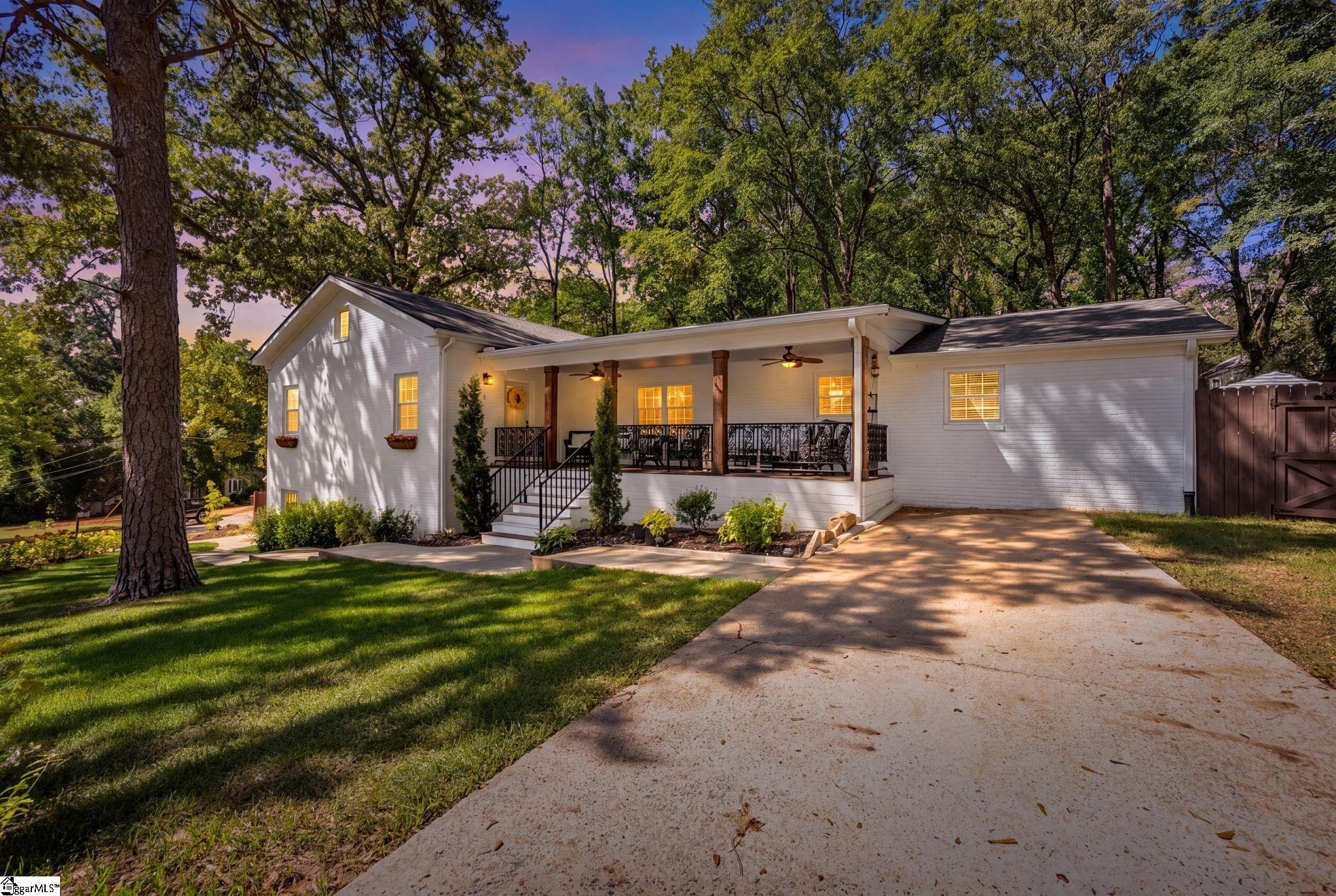 2 Prancer Avenue Property Photo 2
