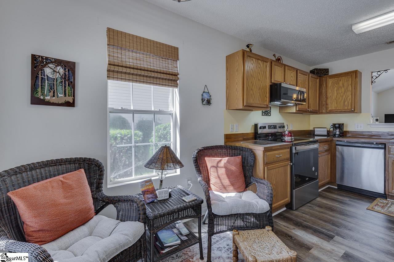 306 Woodruff Park Lane Property Photo 11