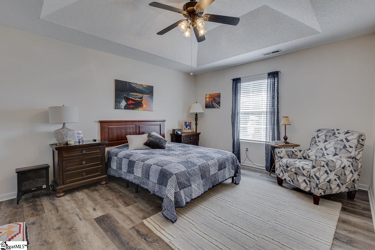 306 Woodruff Park Lane Property Photo 13