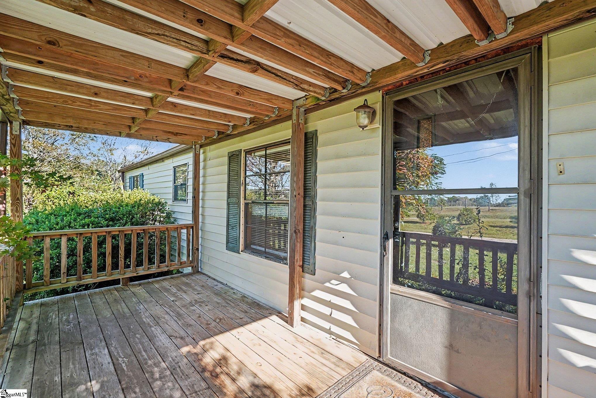 135 Liz Lane Property Photo 3
