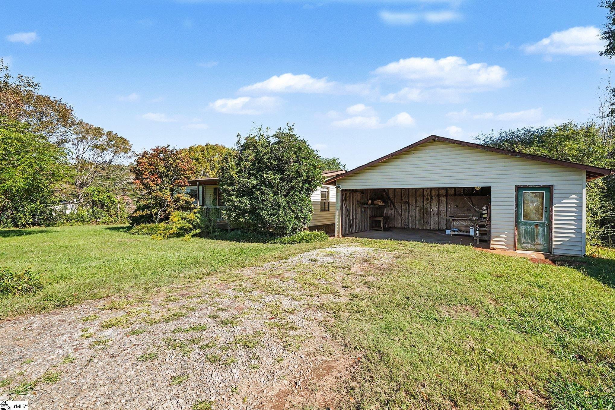 135 Liz Lane Property Photo 23