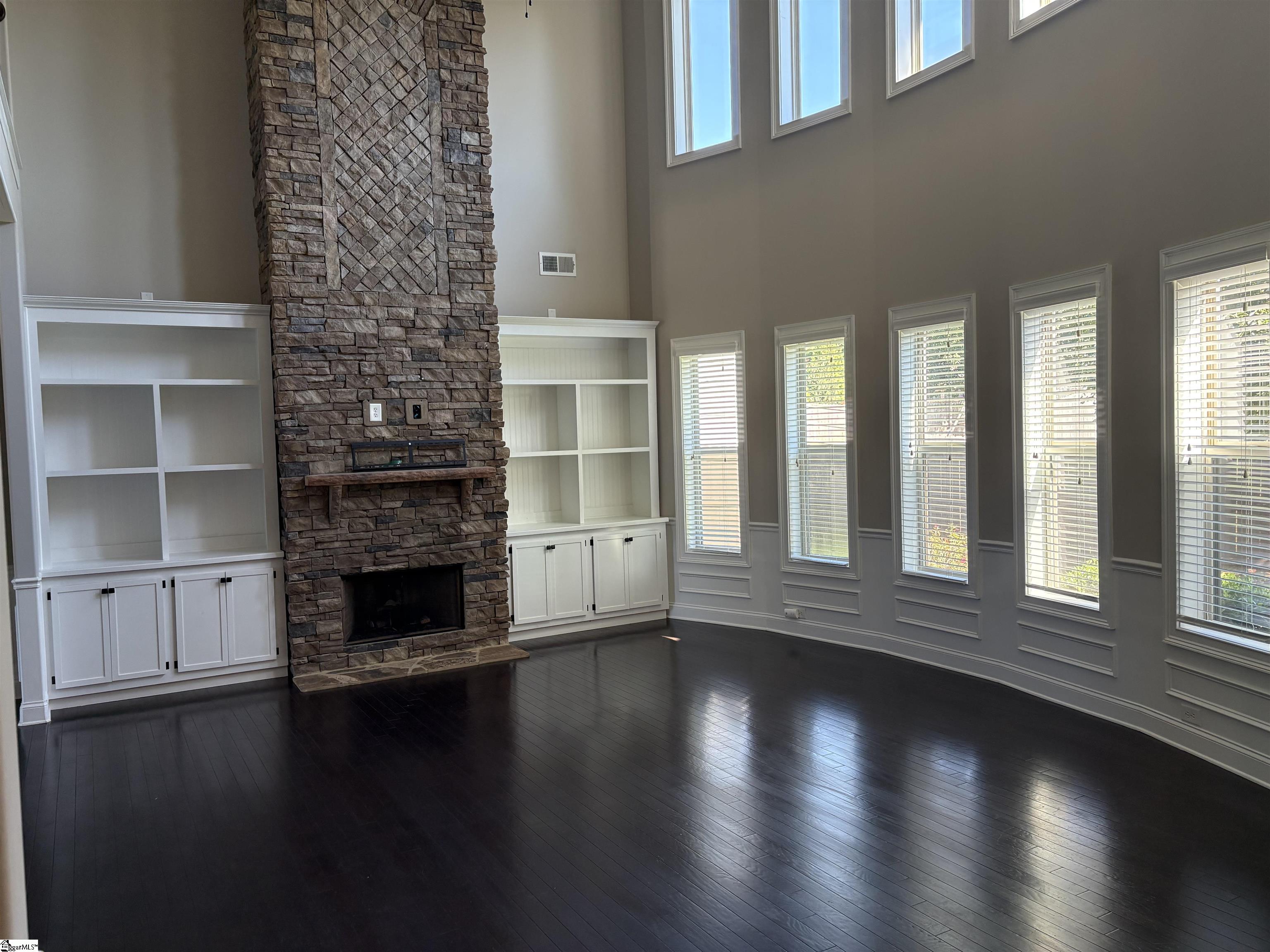 111 Fort Drive Property Photo 4
