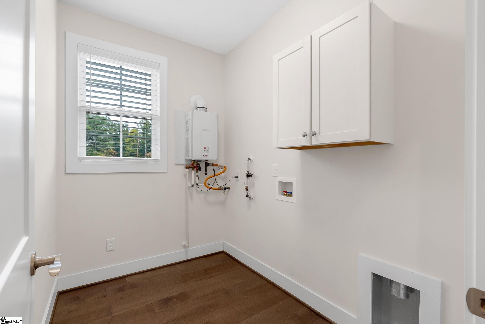 1b Love Drive Property Photo 28