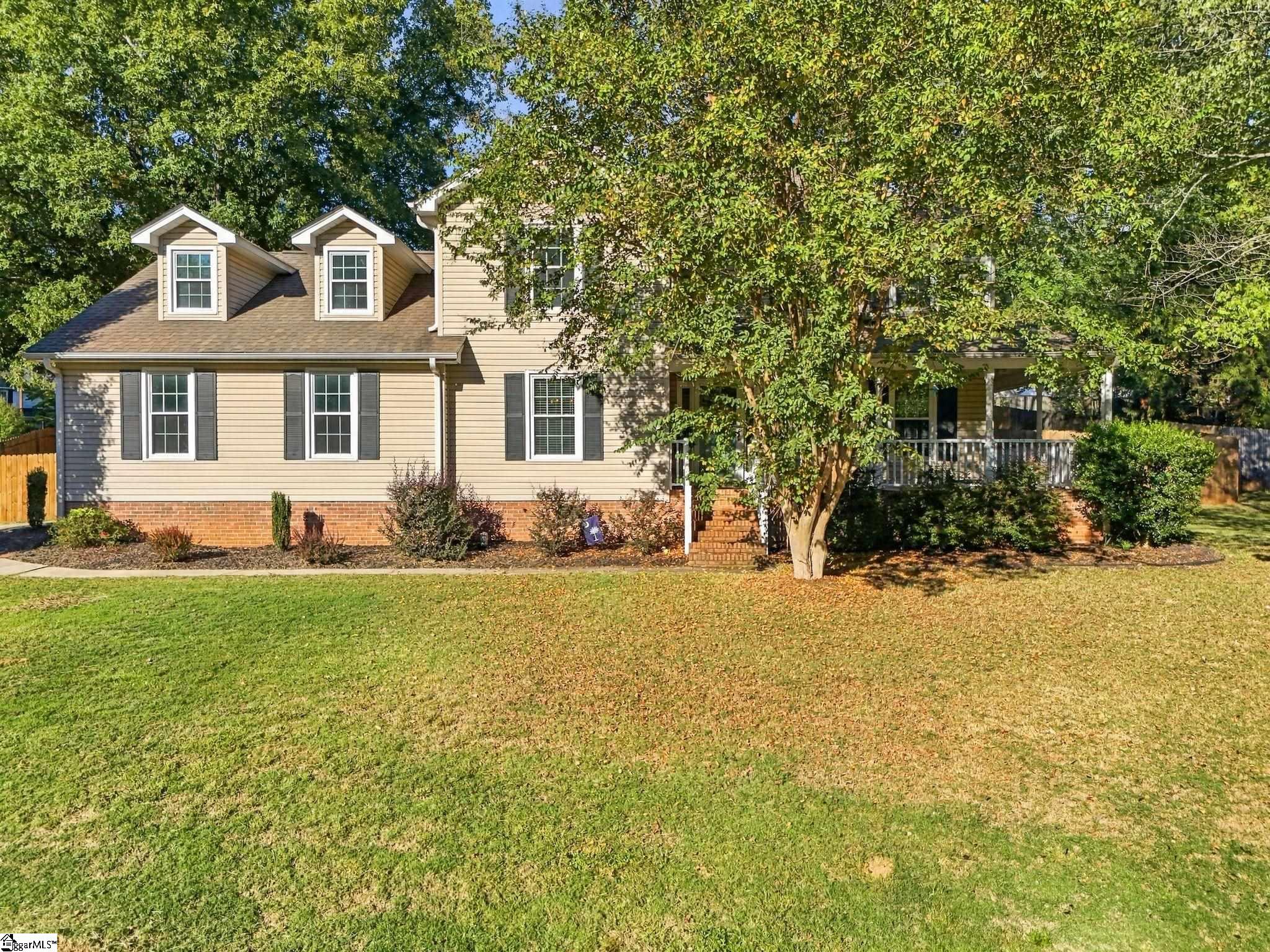 404 Foxhound Road Property Photo 1