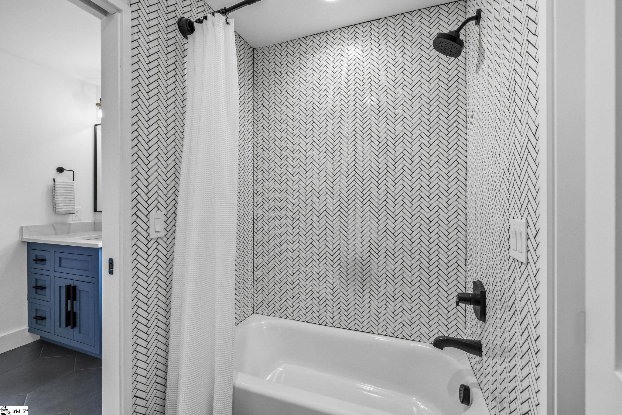 144 Gulliver Street Property Photo 34