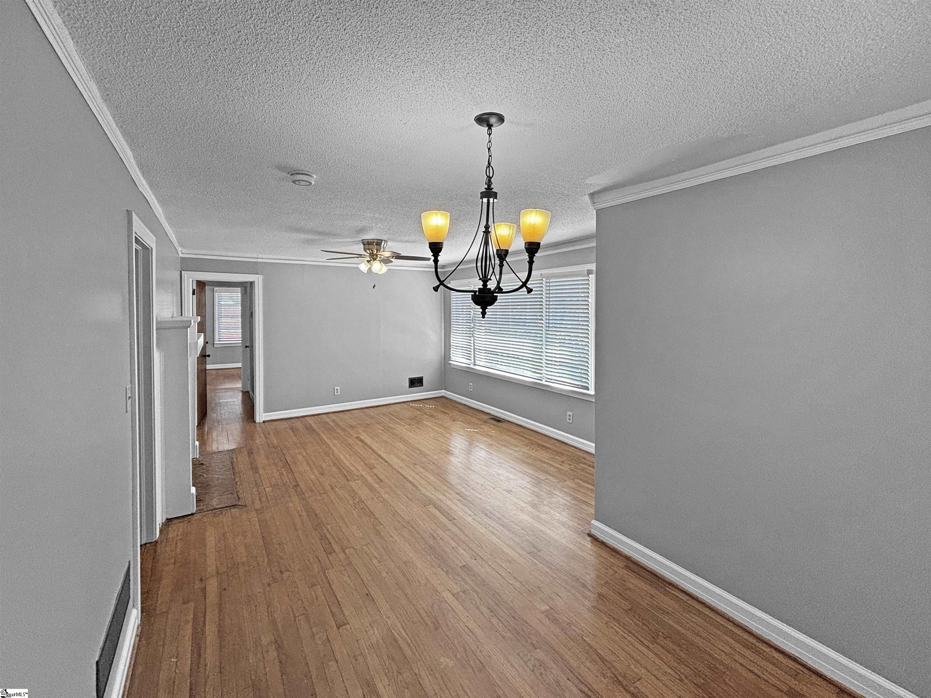 1606555 Property Photo 5