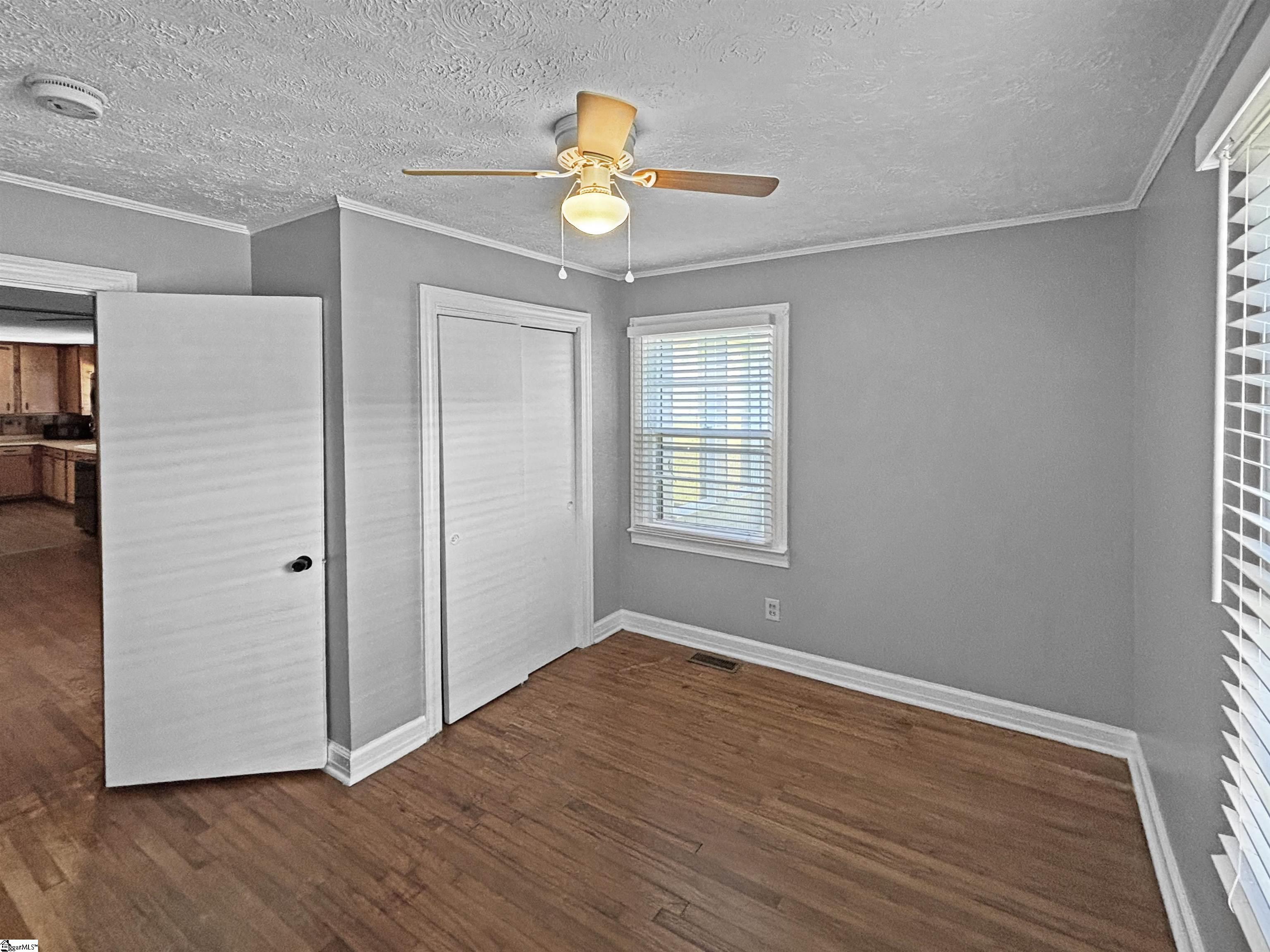1606555 Property Photo 12