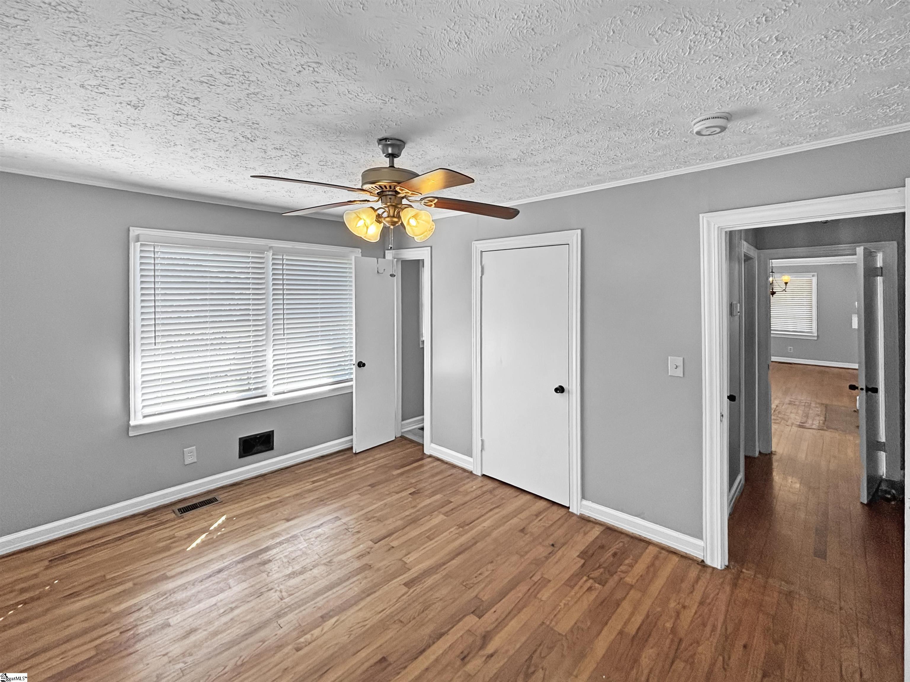 1606555 Property Photo 13