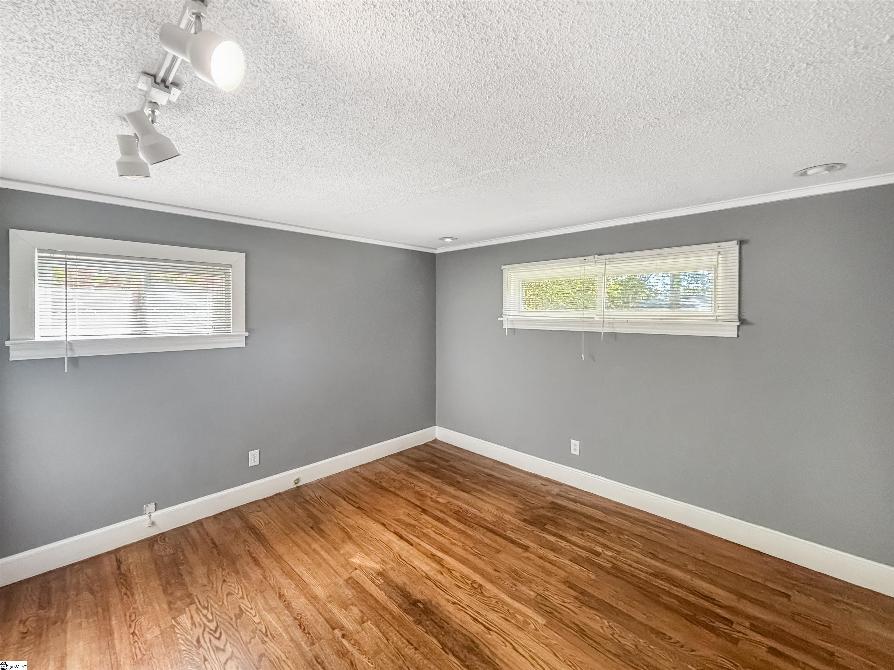 1606556 Property Photo 8