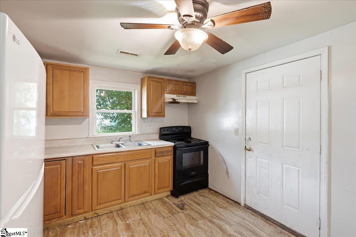 118 Cherry Street Property Photo 16
