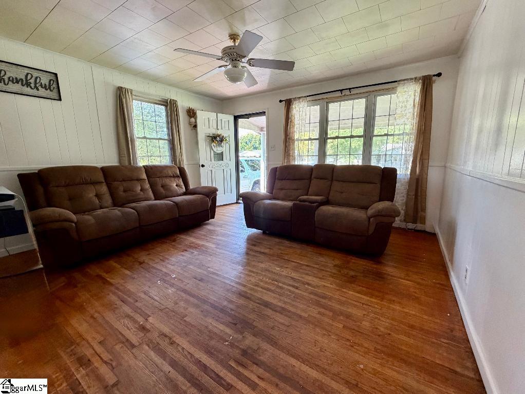 200 Burton Drive Property Photo 3
