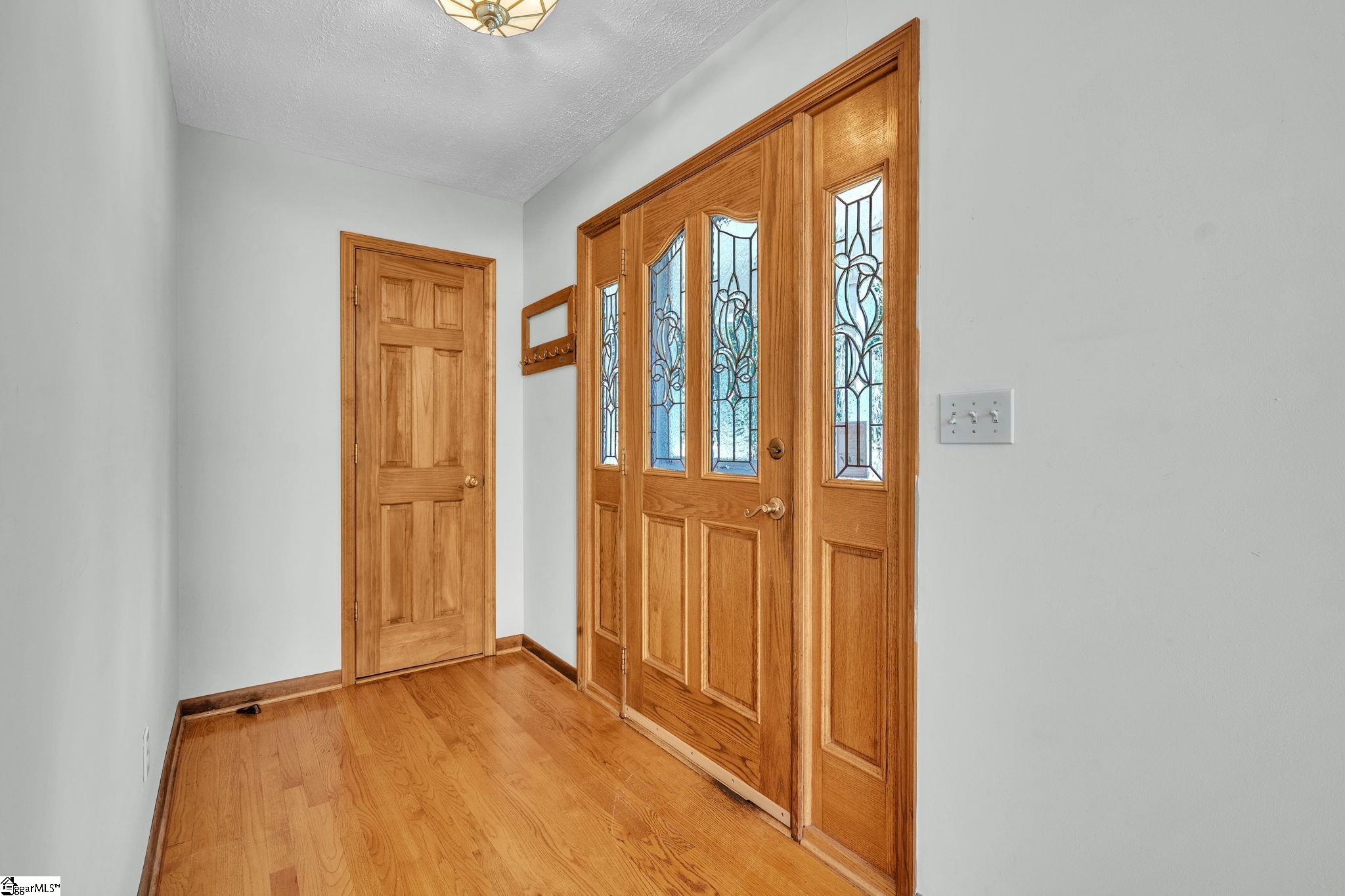 375 Loop Road Property Photo 2