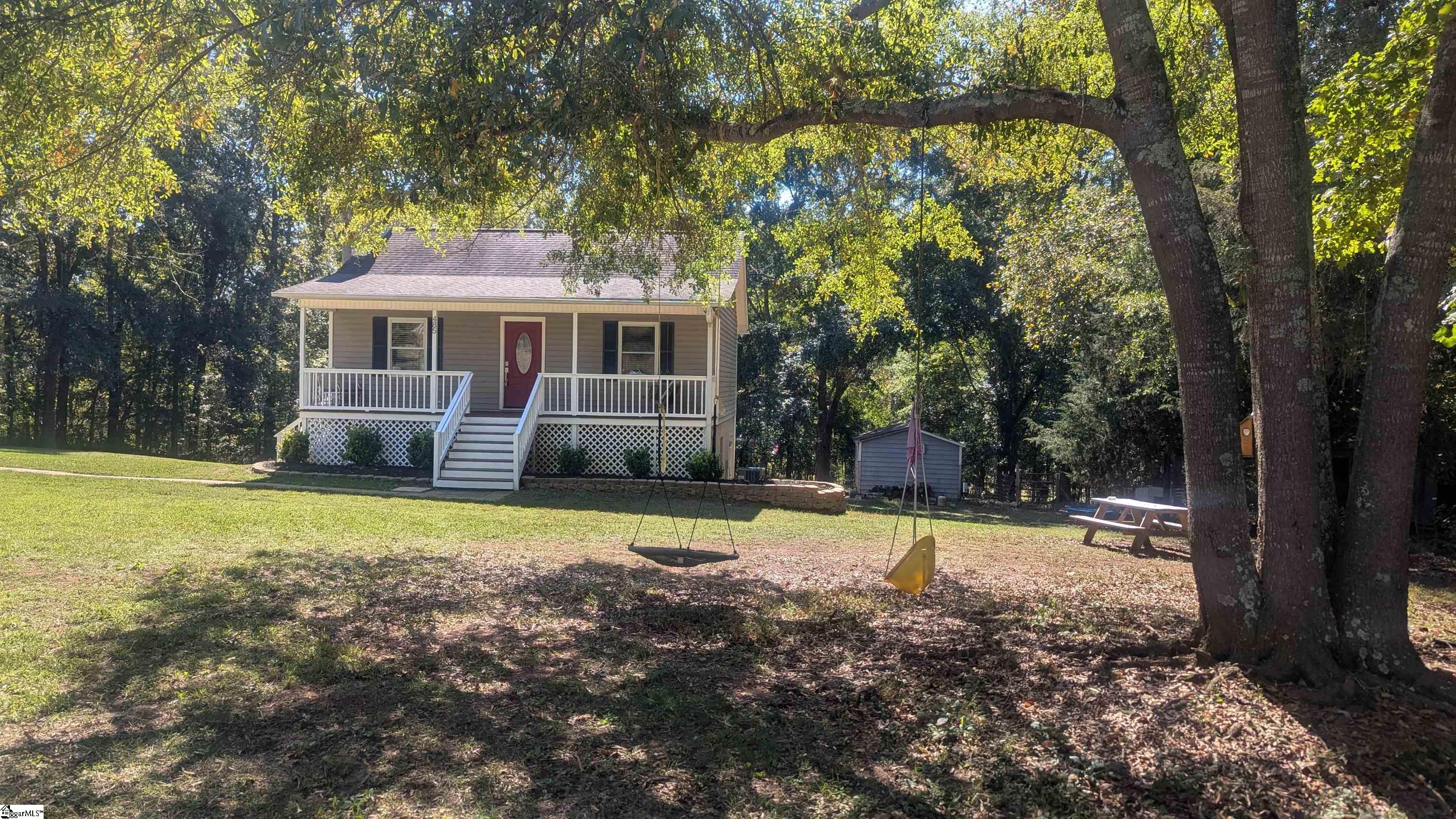 485 Round Tree Road Property Photo 3