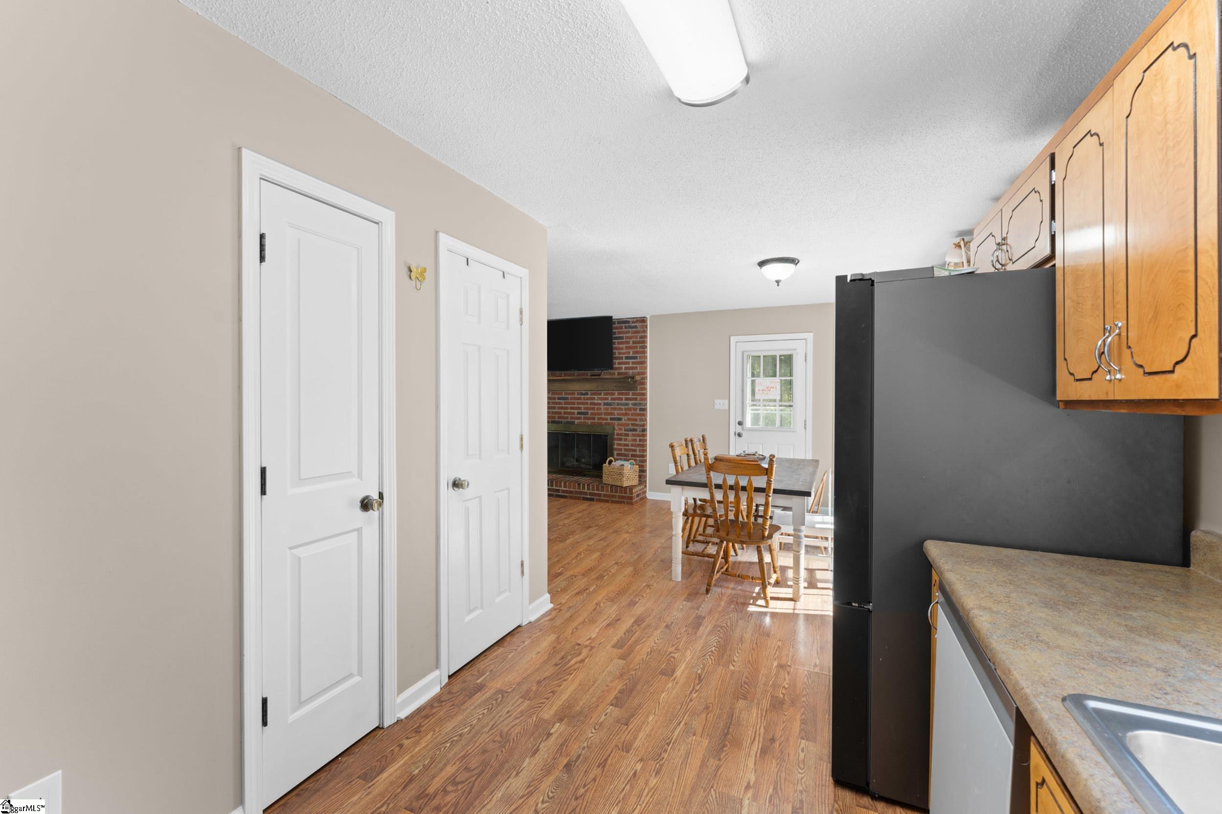 485 Round Tree Road Property Photo 11